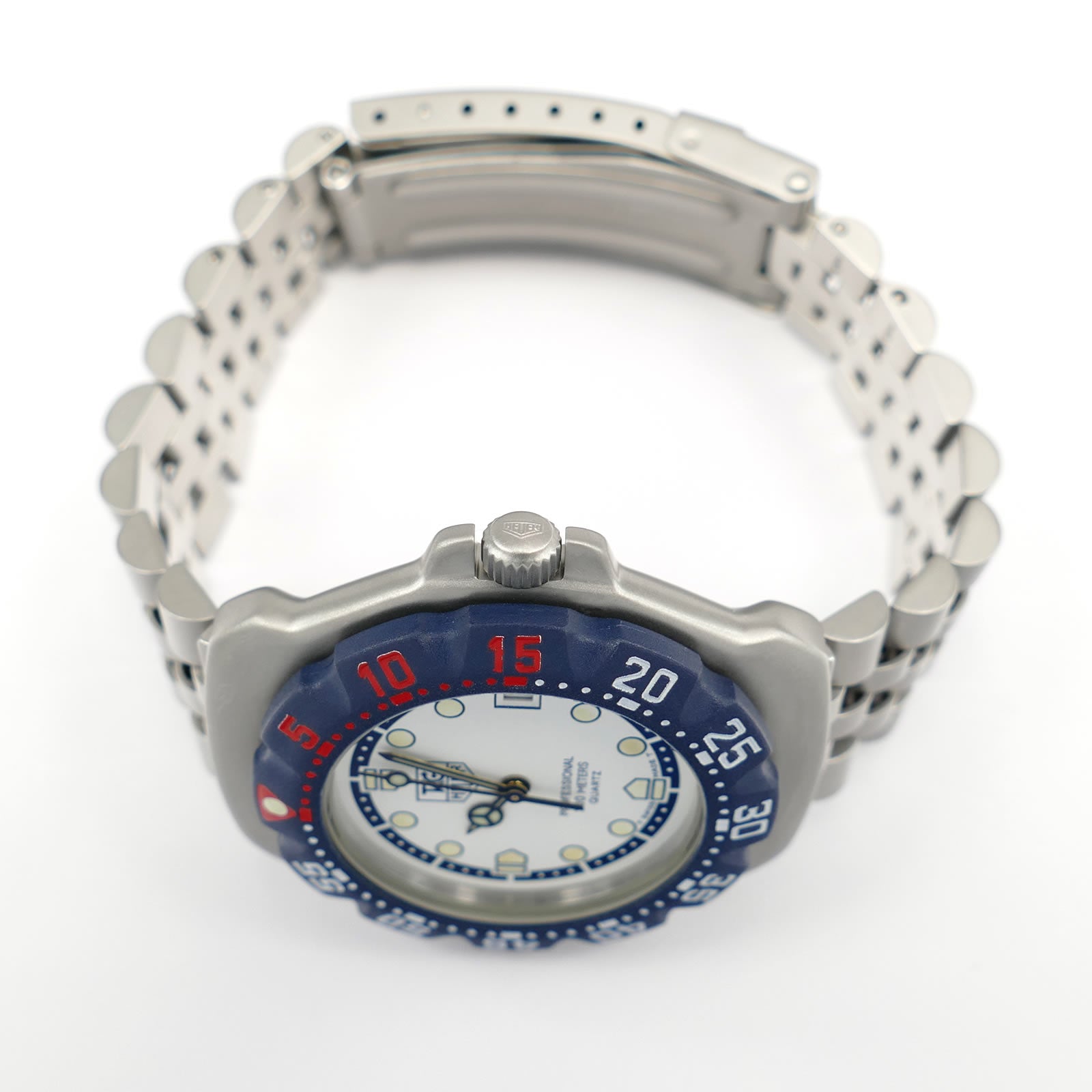 TAG Heuer Formula 1 WA1219 stainless steel crown