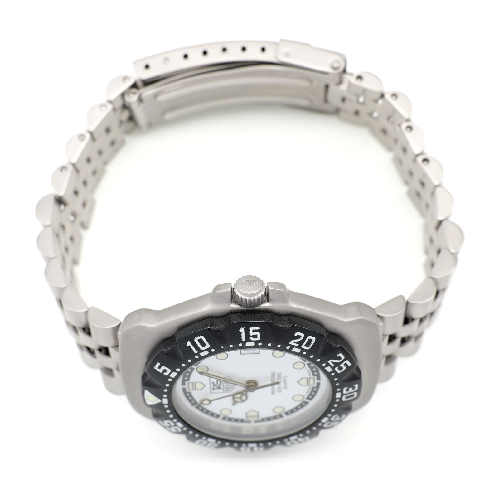 TAG Heuer Formula 1 WA1218 stainless steel crown