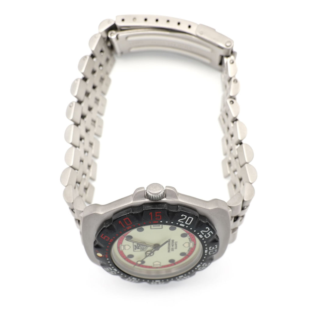 TAG Heuer Formula 1 WA1211 stainless steel crown