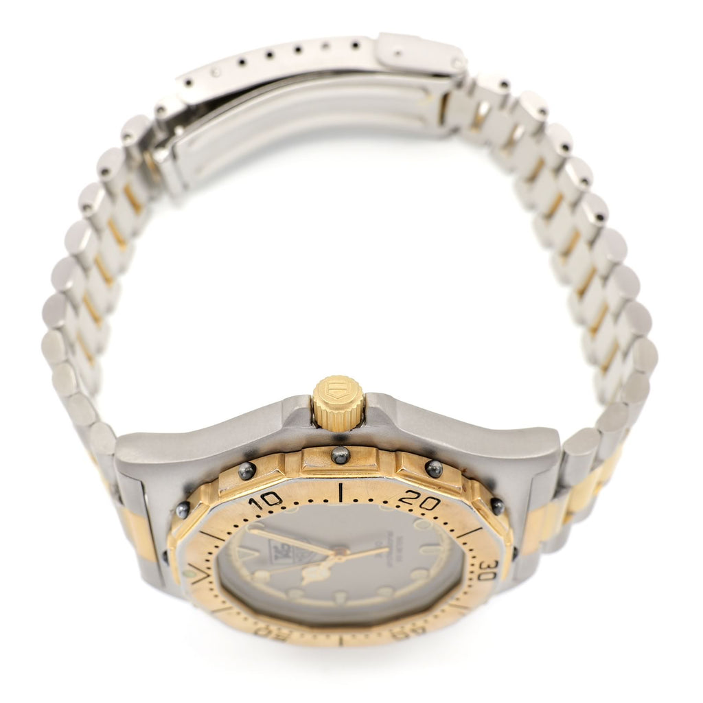 TAG Heuer 3000 18k Gold plated screw down crown 934.206
