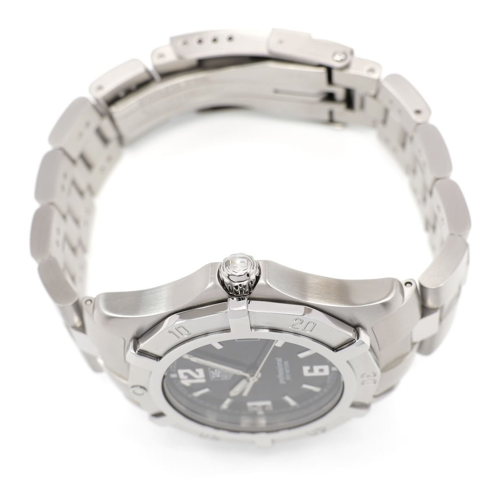 TAG Heuer 2000 Exclusive WN1110-0 stainless steel screw down crown