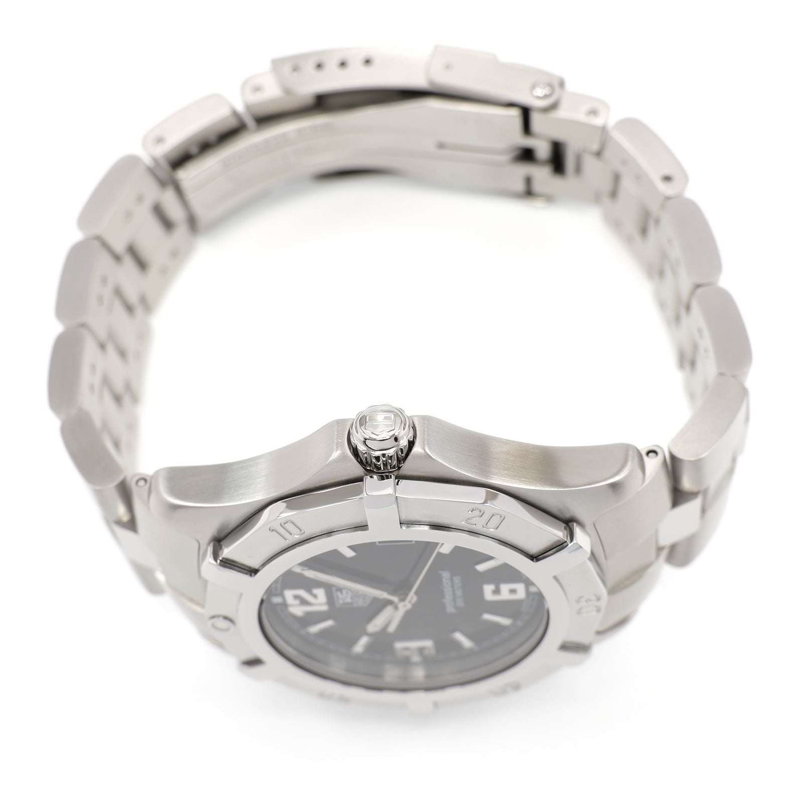 TAG Heuer 2000 Exclusive WN1110-0 stainless steel screw down crown