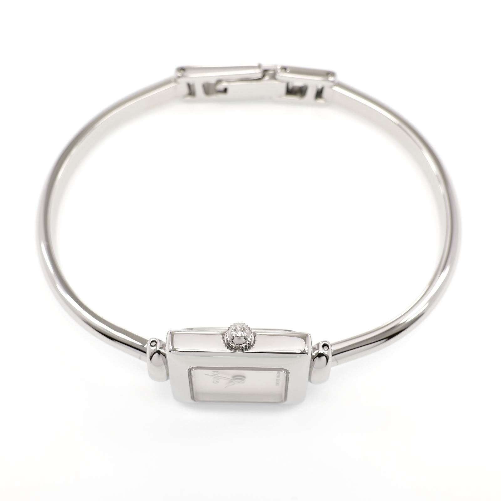 Gucci 1900L Stainless Steel crown