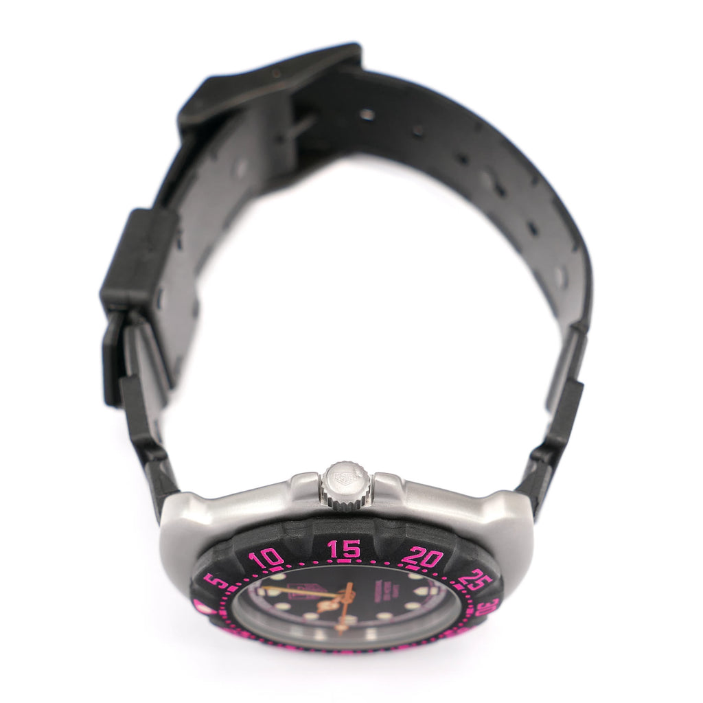 TAG Heuer Formula 1 377.513 stainless steel crown