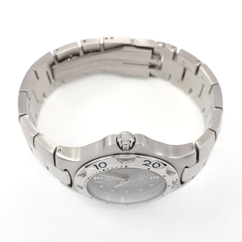 TAG Heuer Kirium WL111G-0 stainless steel screw down crown