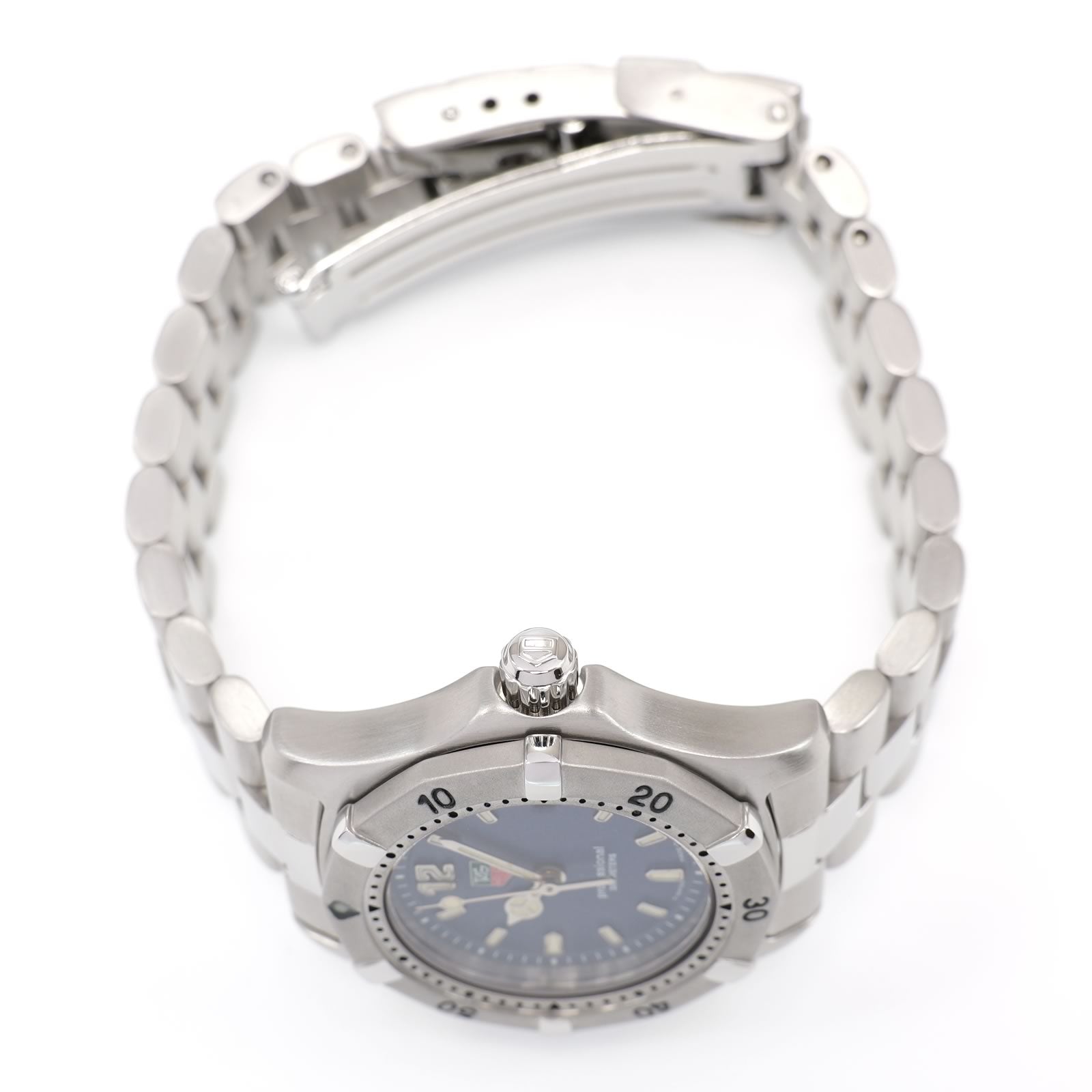 TAG Heuer 2000 WK1313 stainless steel screw down crown