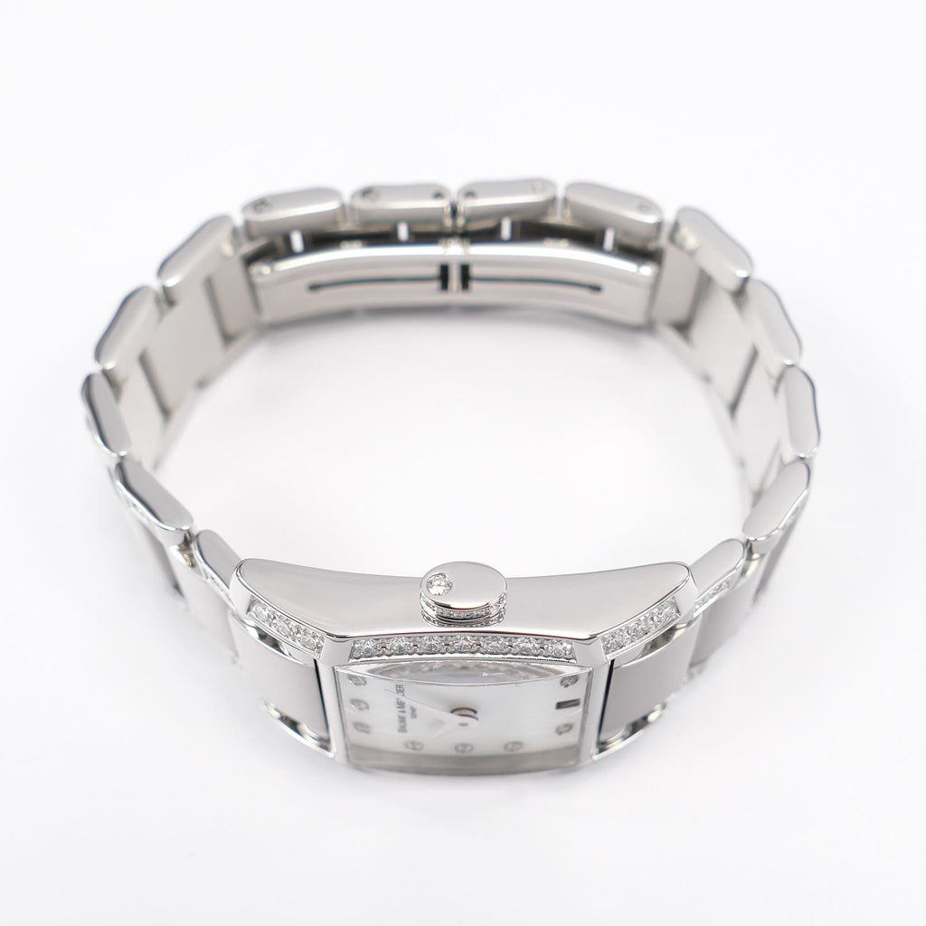 Baume & Mercier Hampton 65522 stainless steel crown with 14 diamonds