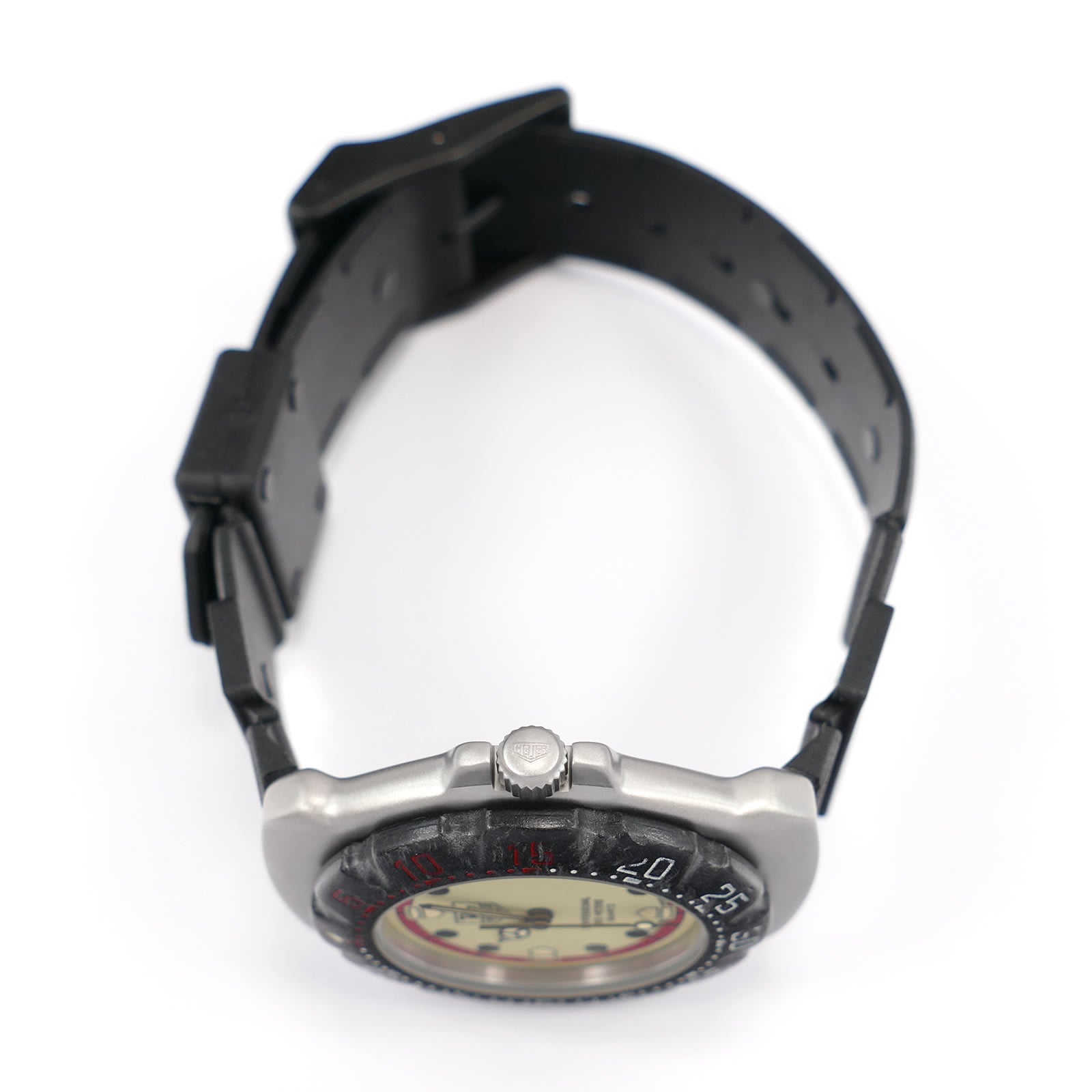 TAG Heuer Formula 1 WA1211 stainless steel crown