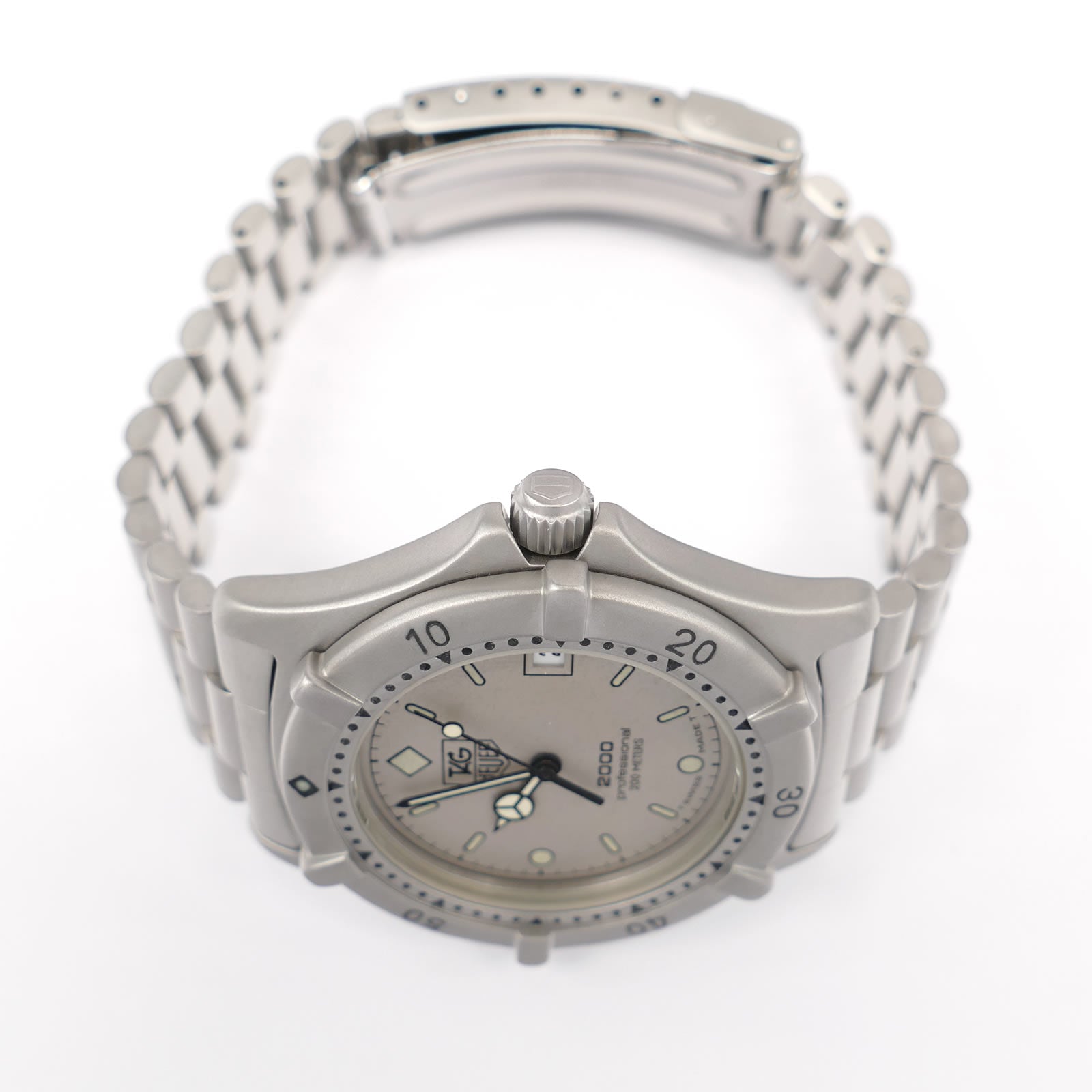 TAG Heuer 2000 962.206 stainless steel screw down crown