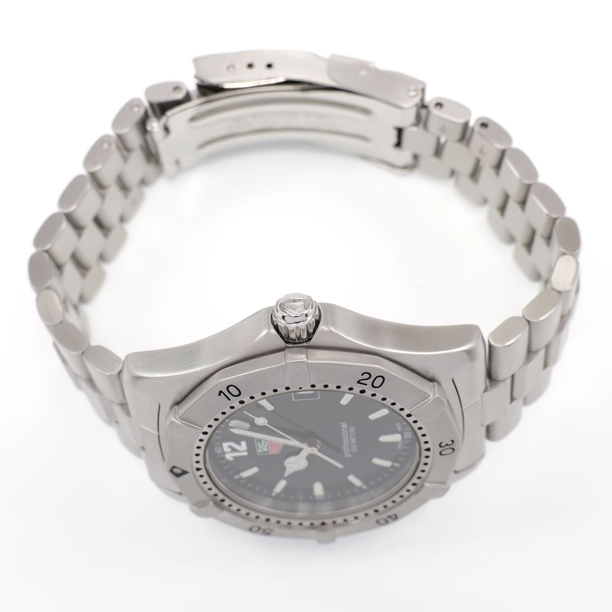 TAG Heuer 2000 WK1110-0 stainless steel screw down crown