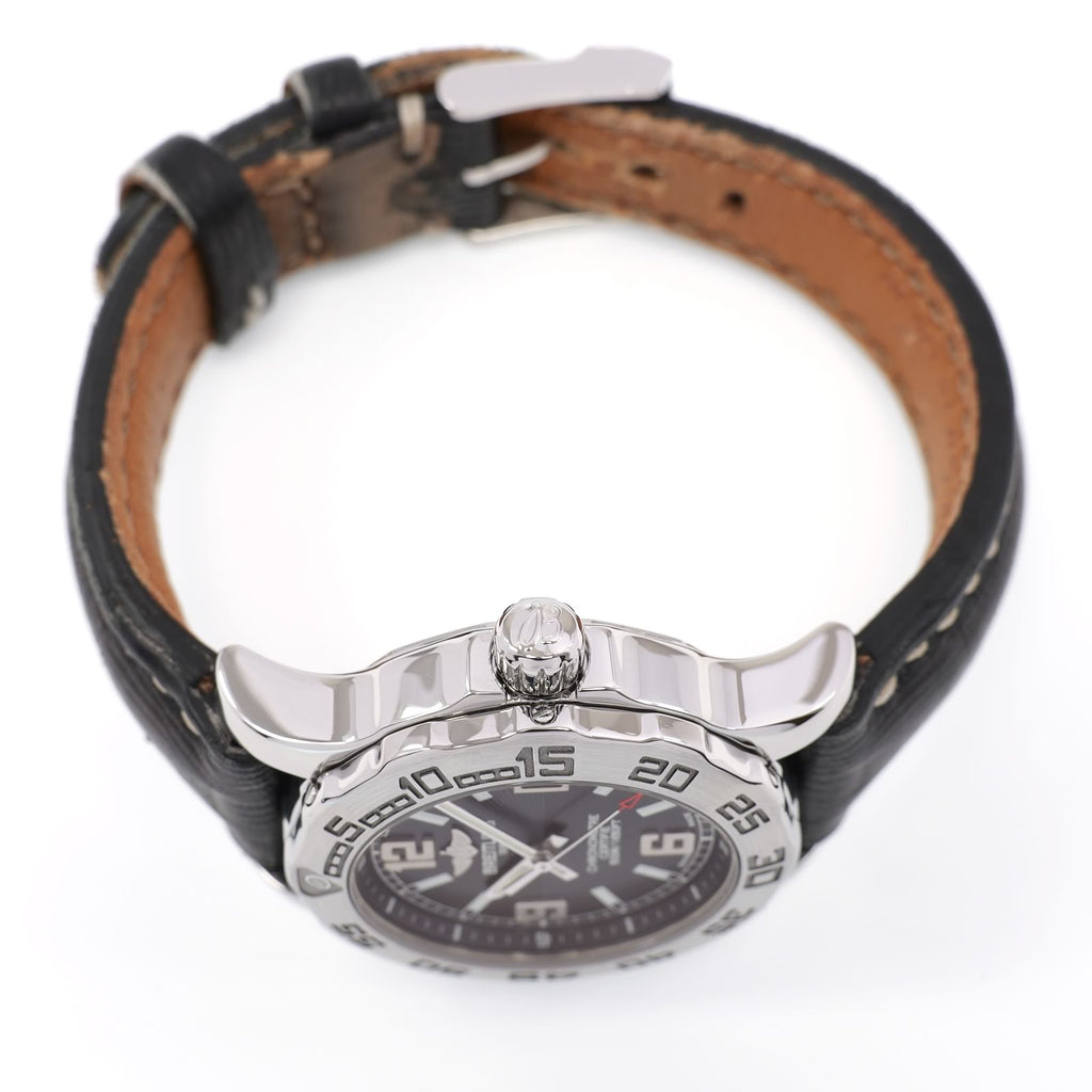 Breitling Colt 33 A77387 stainless steel screw down crown