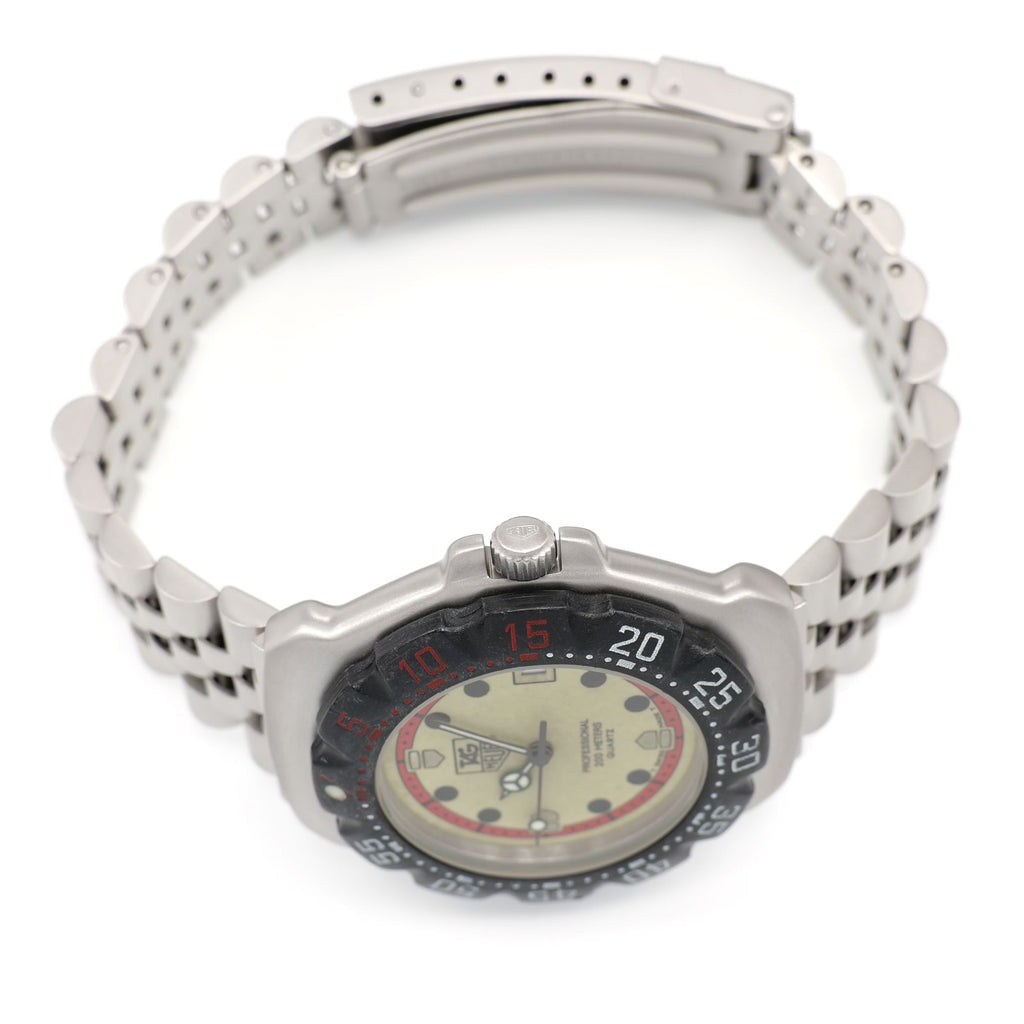 TAG Heuer Formula 1 WA1211 stainless steel crown