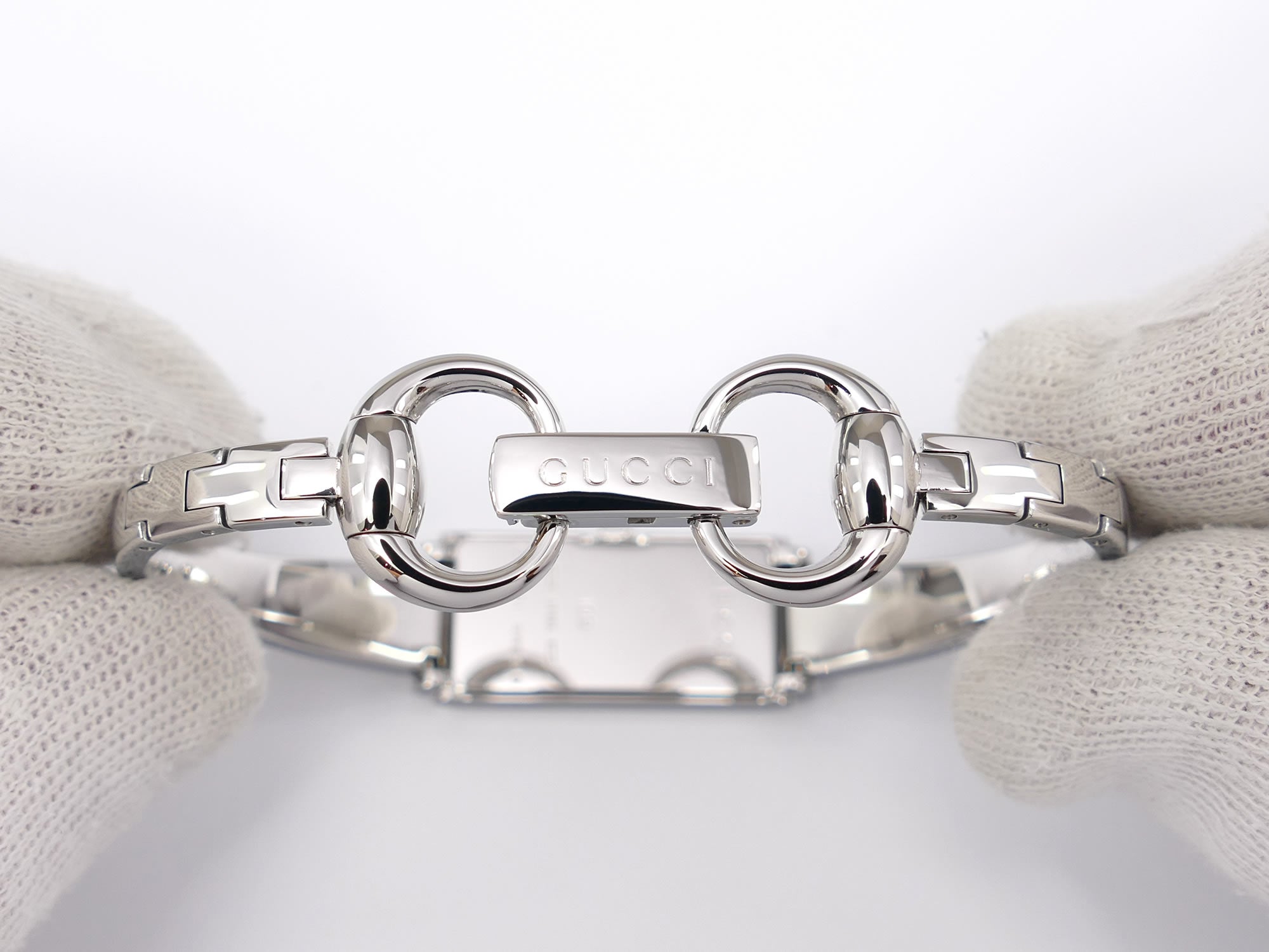 Gucci G-Line 109 stainless steel bangle