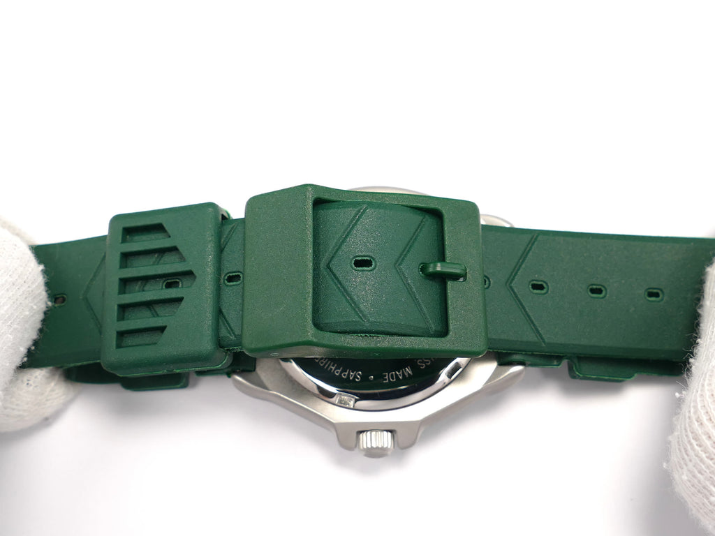 TAG Heuer Formula 1 New Green Strap buckle