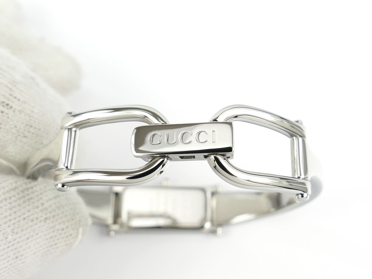 Gucci 1500 L stainless steel bangle