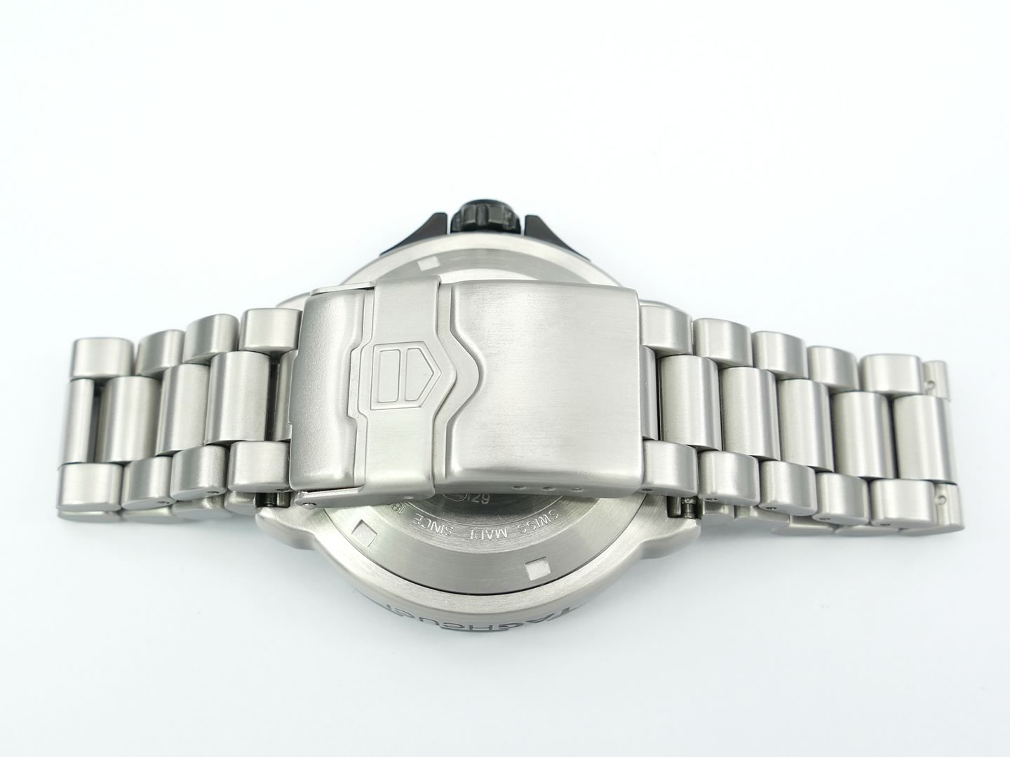 TAG Heuer Formula 1 White Dial WAH1111.BA0850 stainless steel bracelet