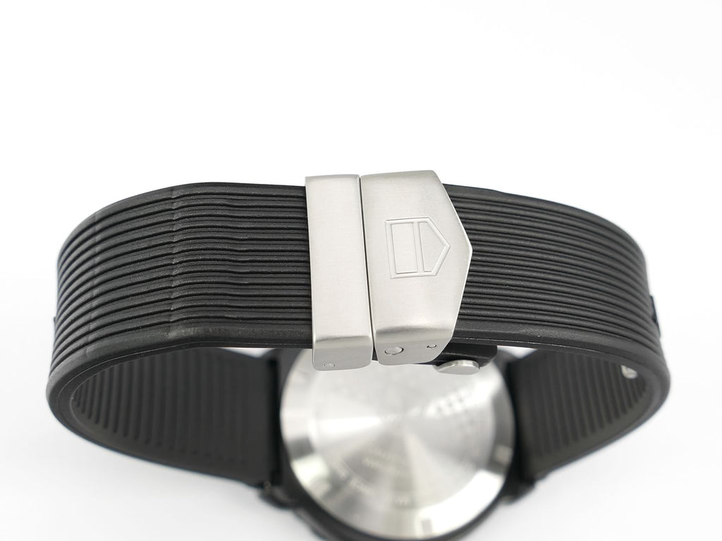TAG Heuer Formula 1 Chronograph CAU111E.FT6024 rubber strap