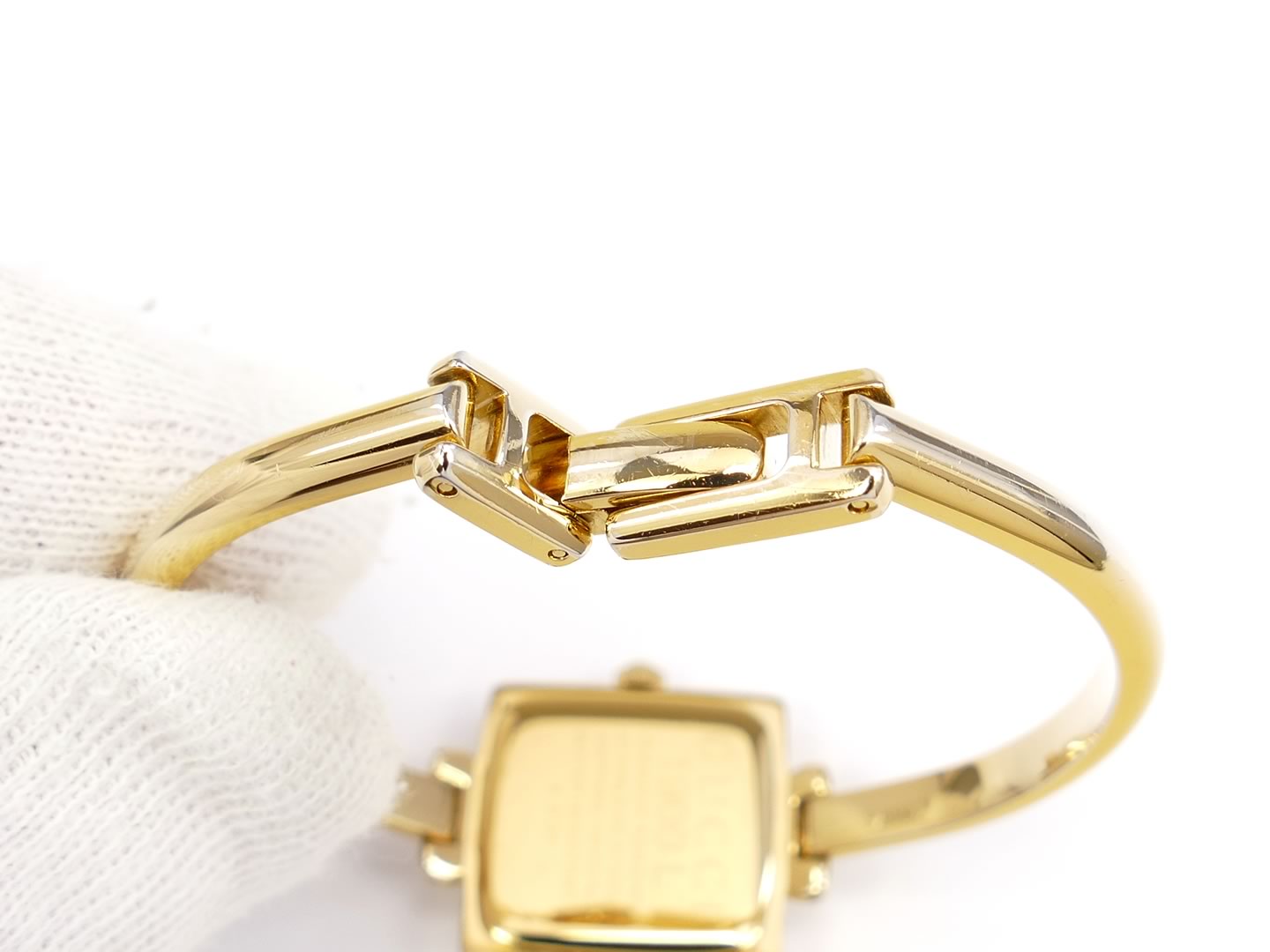 Gucci 1900L Champagne 18k Gold Plated Bangle