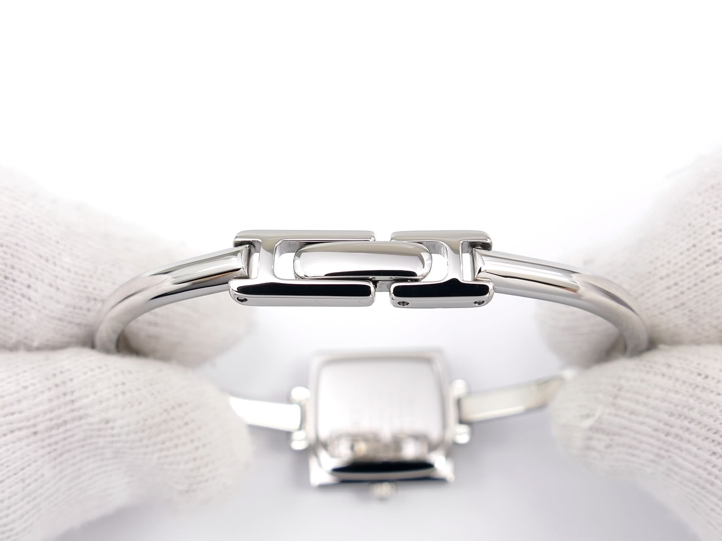 Gucci 1900L Stainless Steel Bangle clip