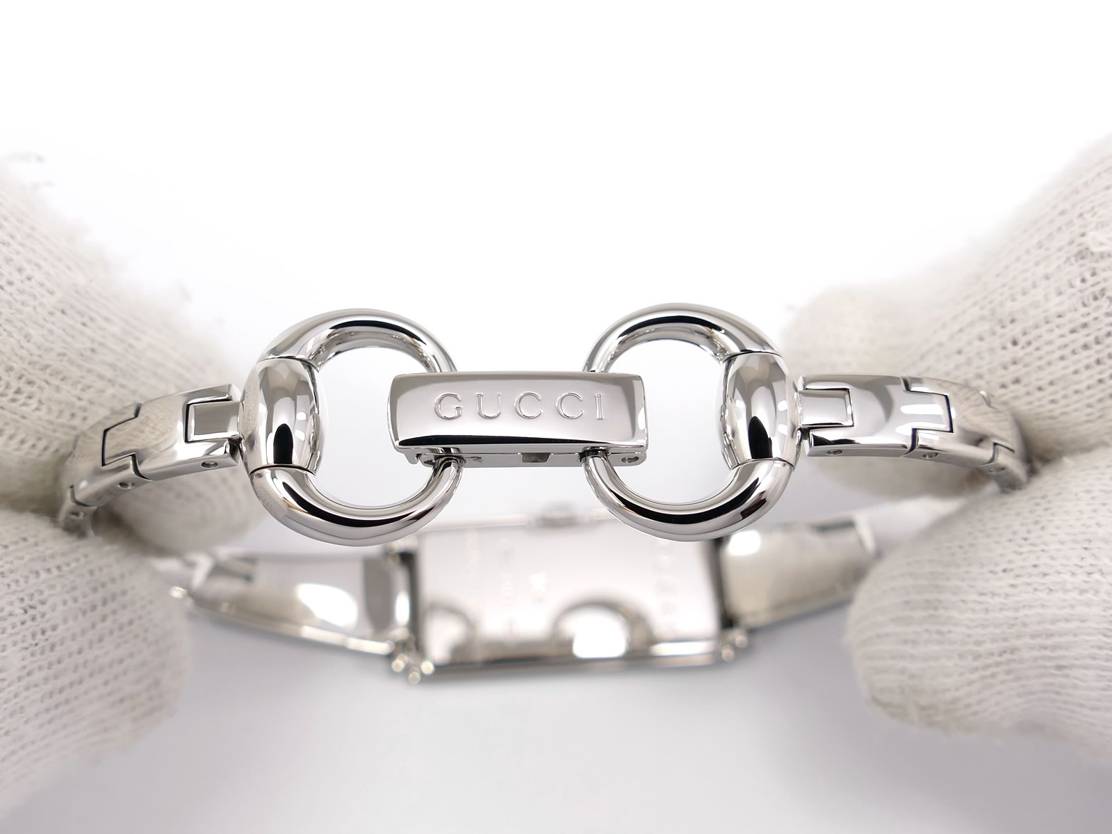 Gucci G-Line 109 Stainless Steel Bangle