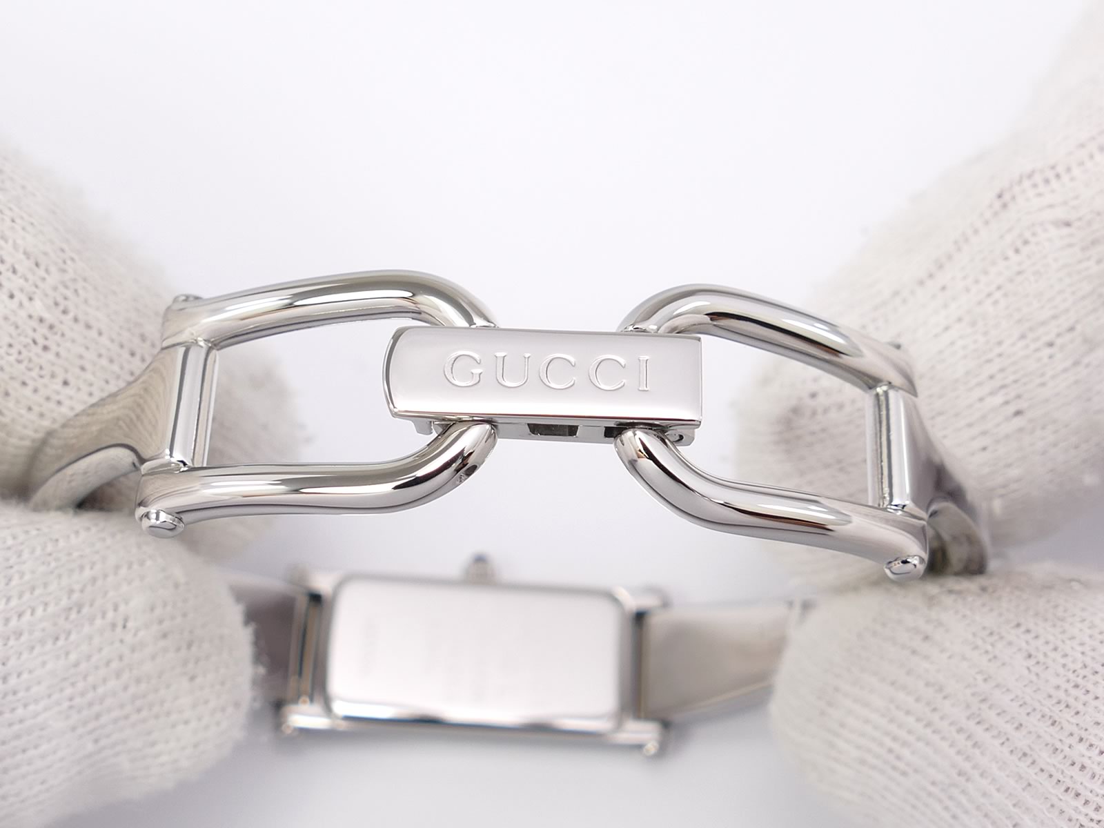 Gucci 1500L stainless steel bangle clip