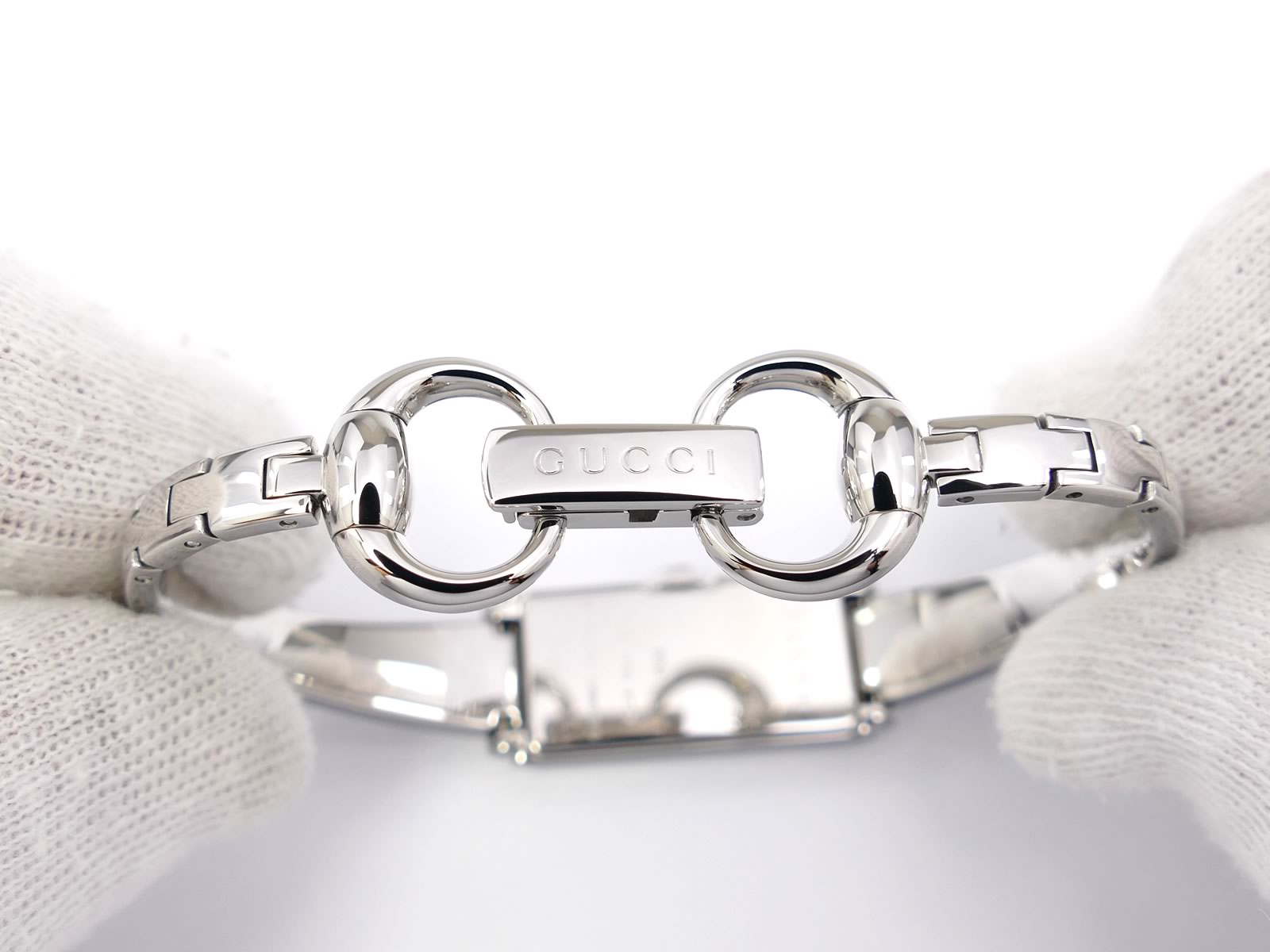 Gucci G-Line 109 Stainless Steel Bangle YA109522