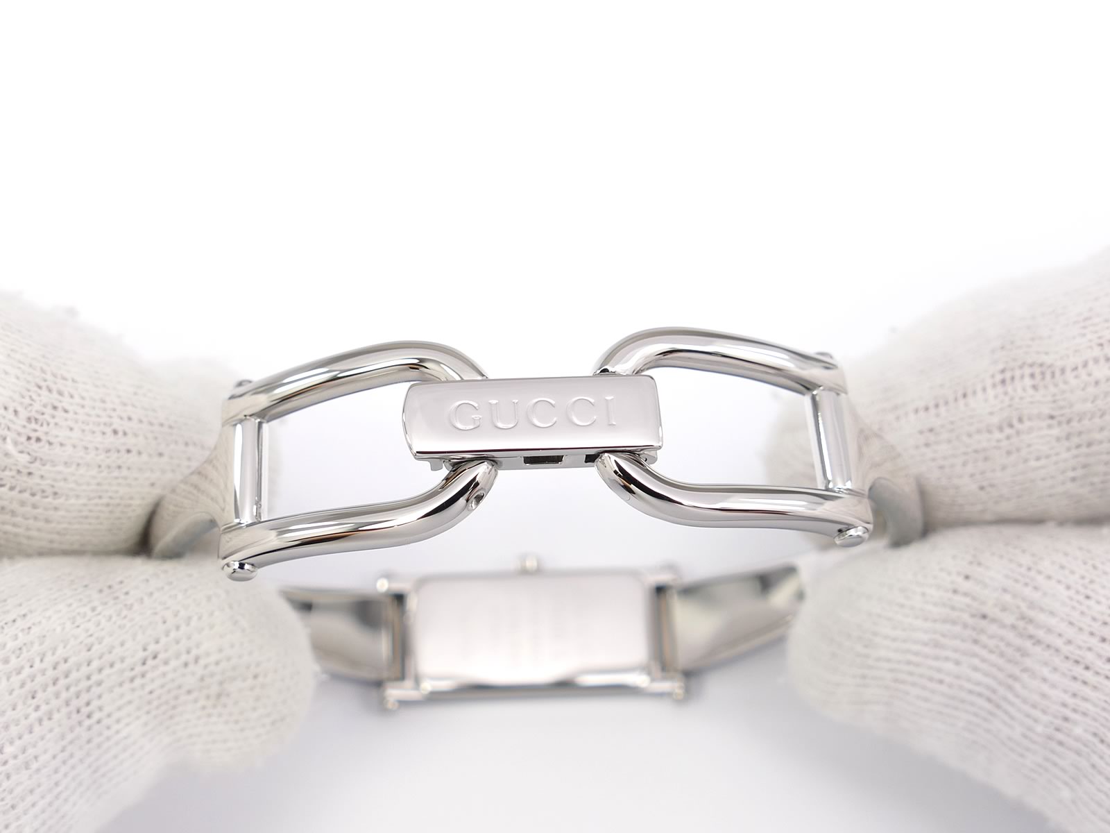 Gucci 1500L Stainless Steel Bangle clip
