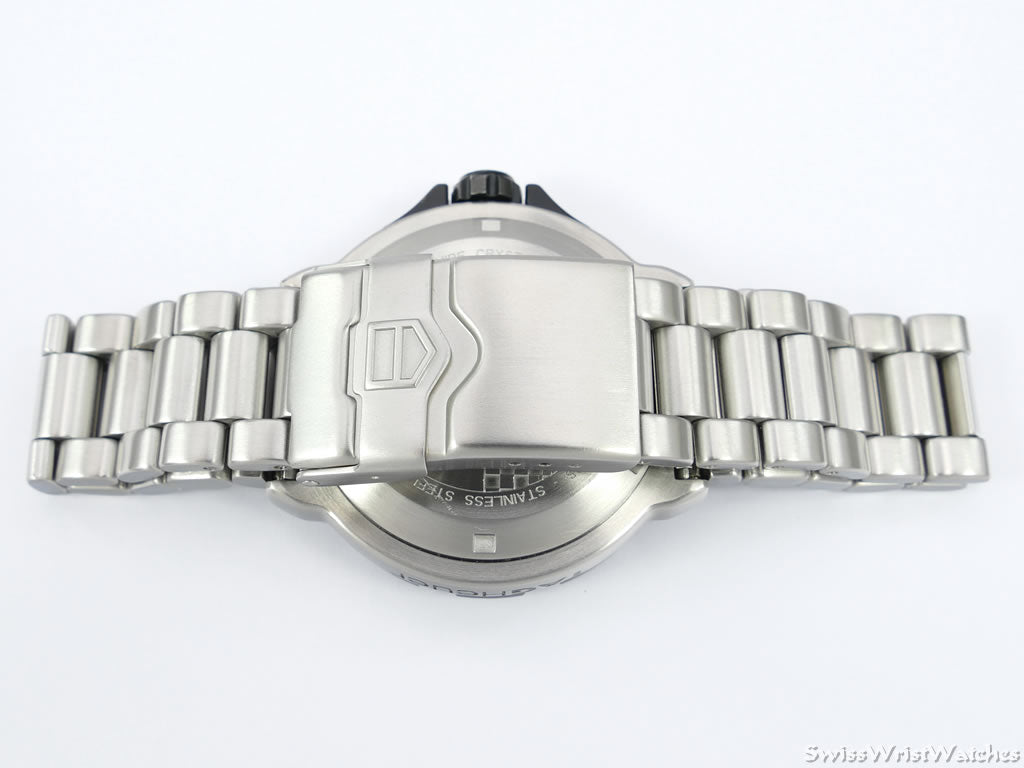 TAG Heuer Formula 1 White WAH1111.BA0850 stainless steel bracelet and clasp