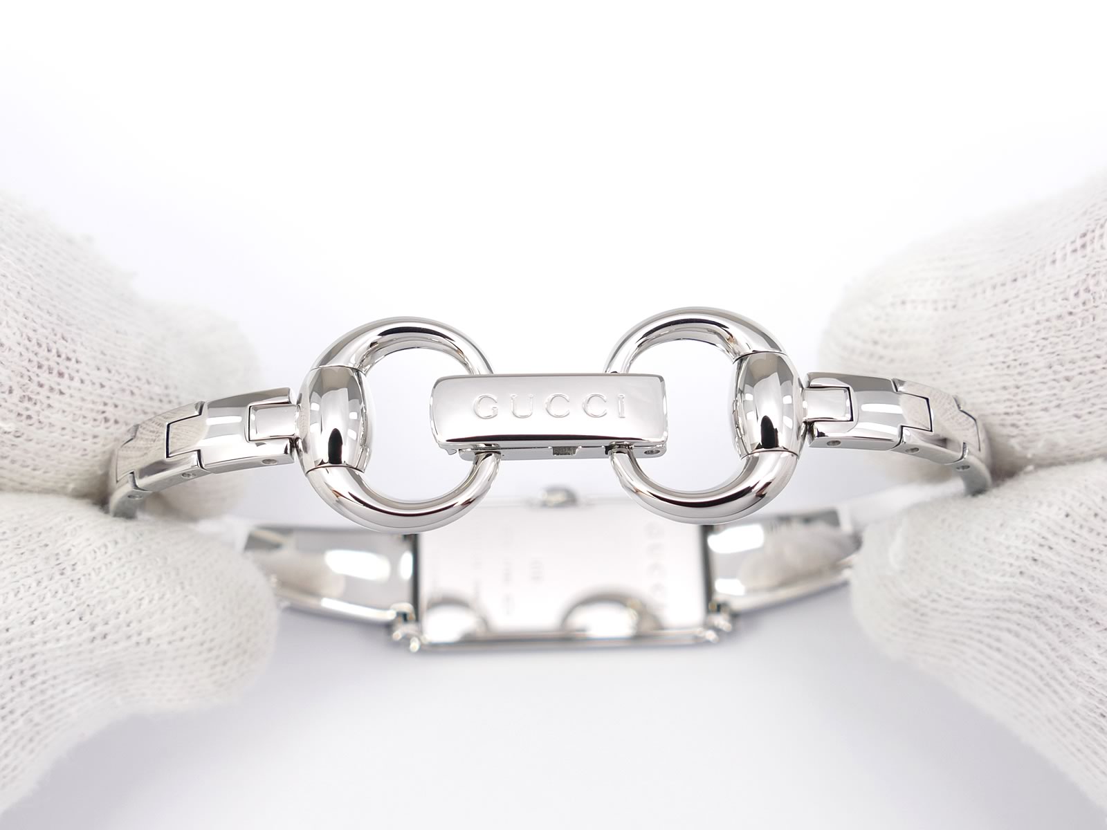 Gucci G-Line 109 Stainless Steel Bangle YA109519