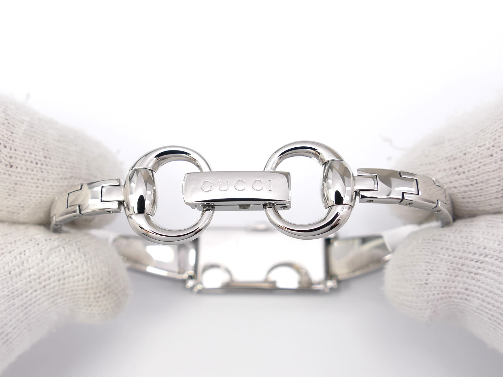 Gucci G-Line 109 Stainless Steel Bangle YA109519