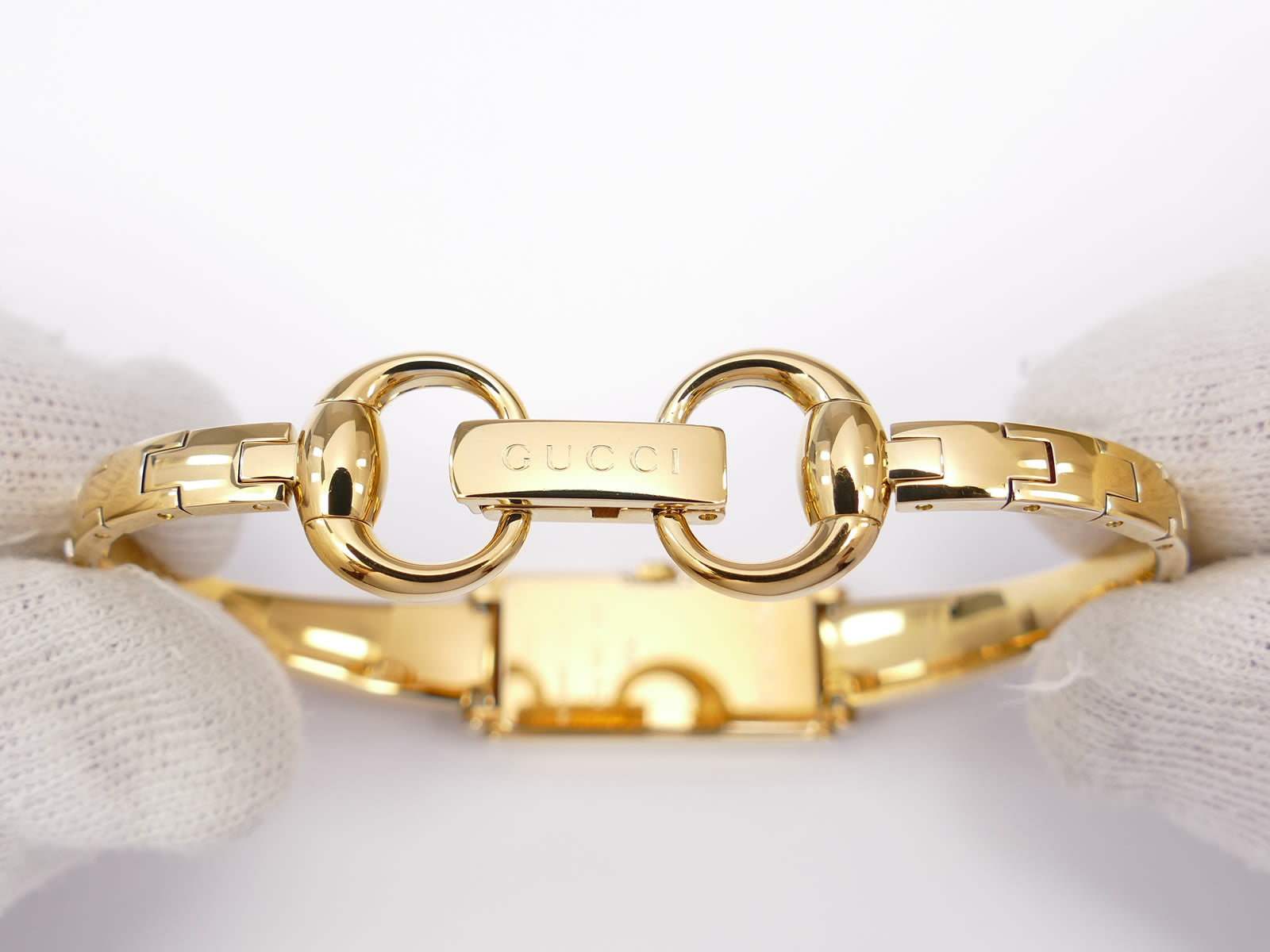 Gucci G-Line 109 18k Gold Bangle