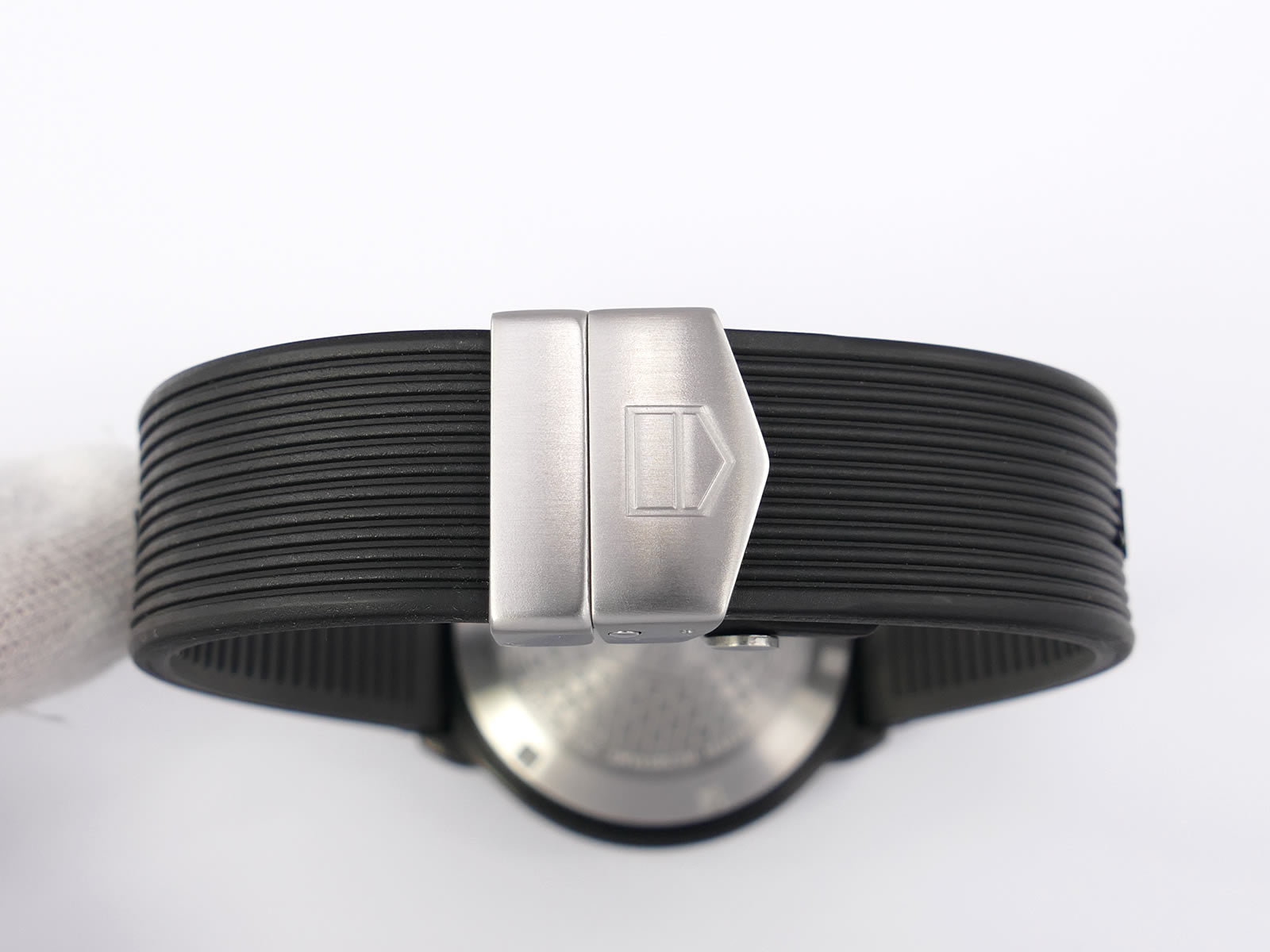 TAG Heuer Formula 1 CAU1114 black rubber FT6024 strap