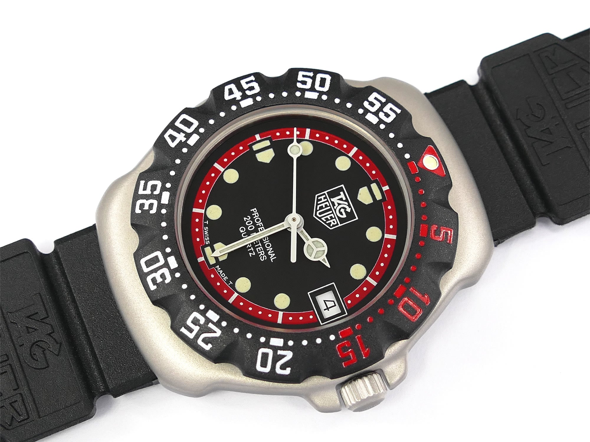 TAG Heuer Formula 1 WA1214 Mid size Black & red dial 