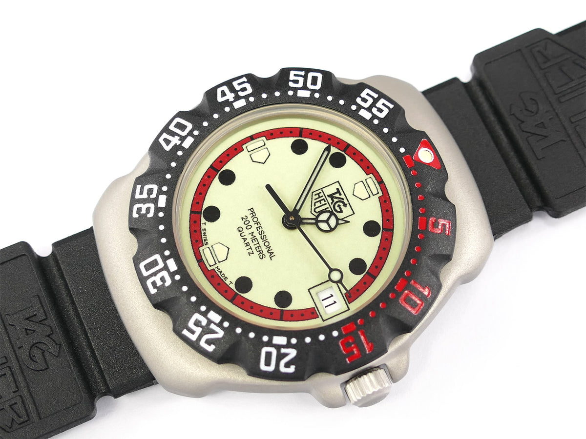 TAG Heuer Formula 1 Mid size WA1211 Luminous Dial with red border
