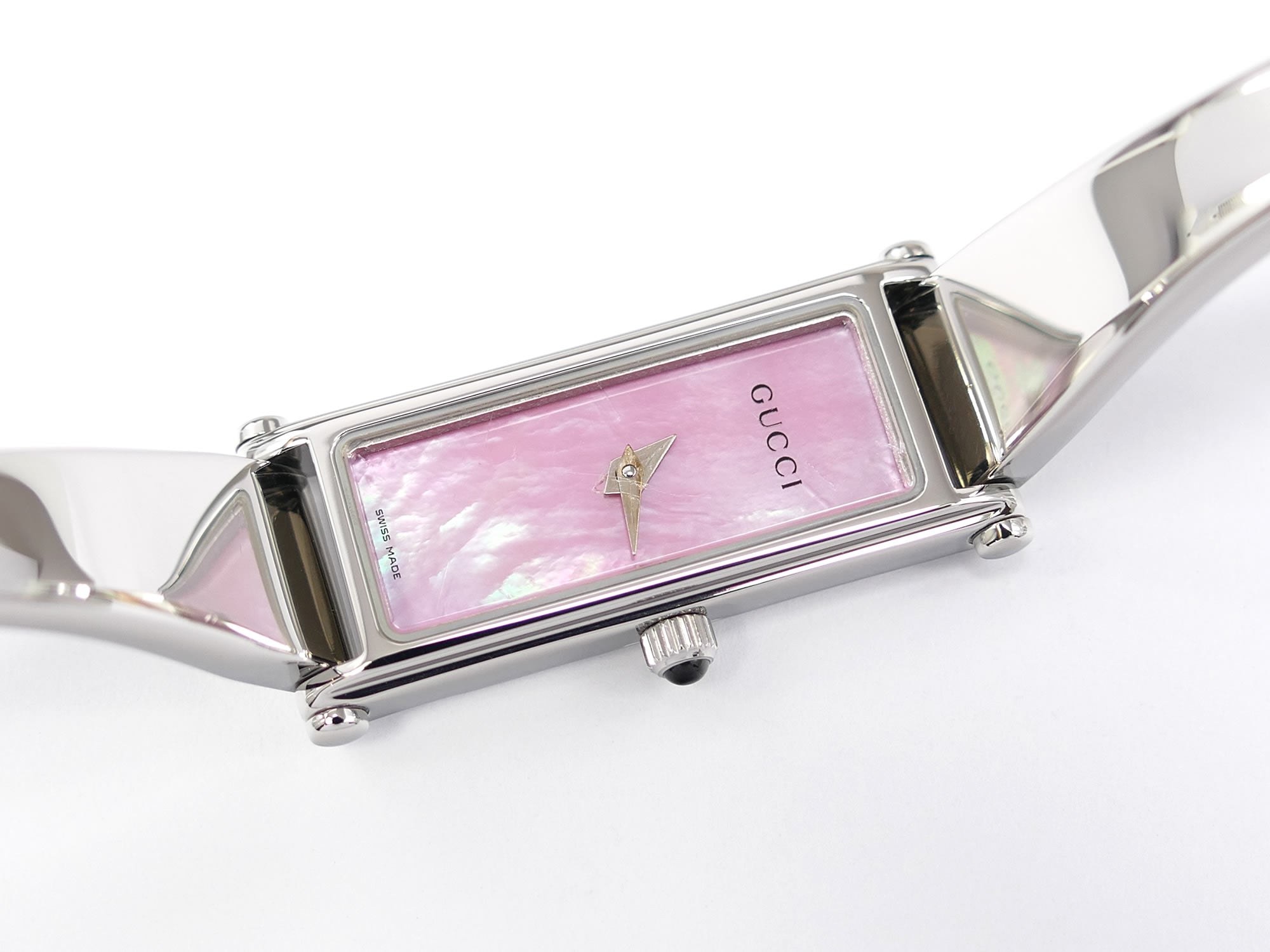 Gucci 1500L Pink Mother of Pearl Rectangular Dial on bangle