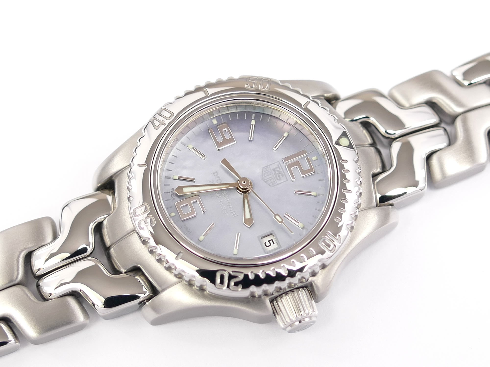 TAG Heuer Link Iridescent Mother of Pearl Dial with date WT141E.BA0560