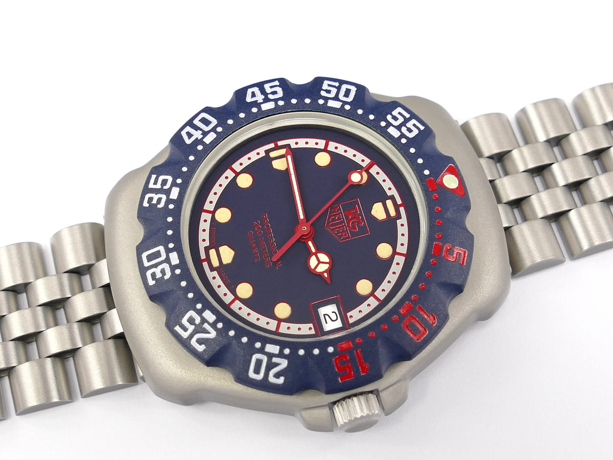 TAG Heuer Formula 1 Mid Size 370.513 Blue & Red dial