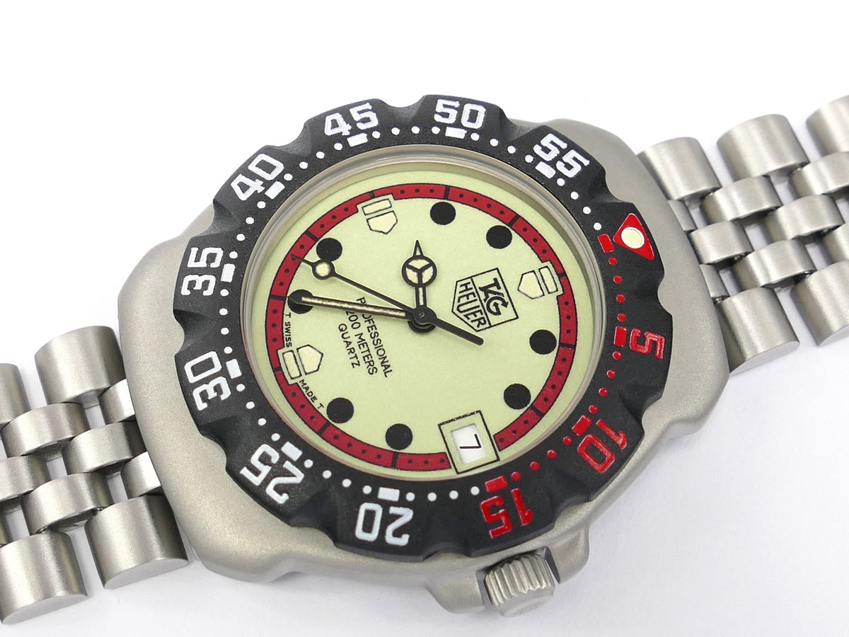 TAG Heuer Formula 1 WA1211 Luminous Dial with red border