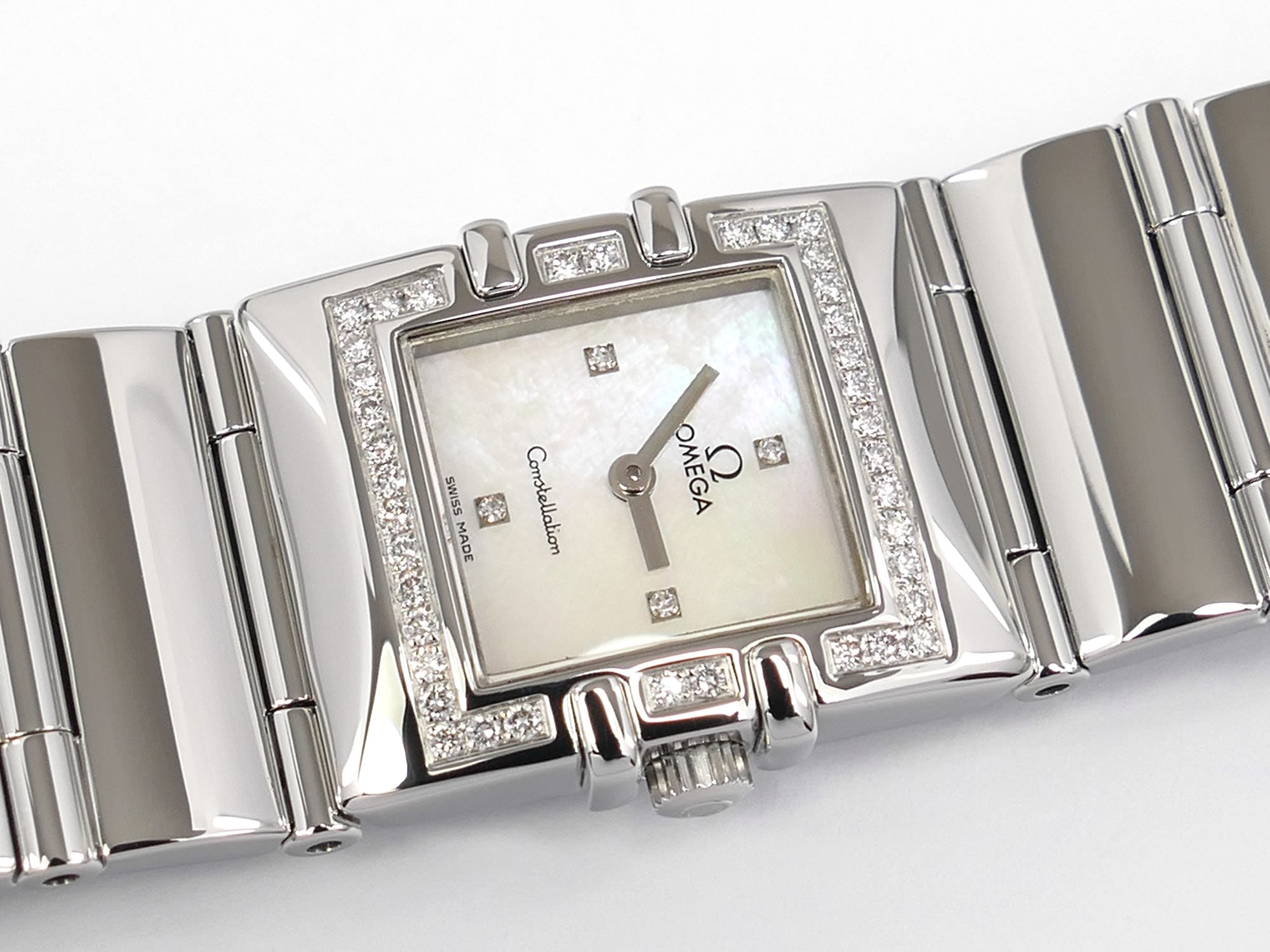 Omega Constellation Quadra 1528.76.00 White Mother of Pearl and 42 Diamonds