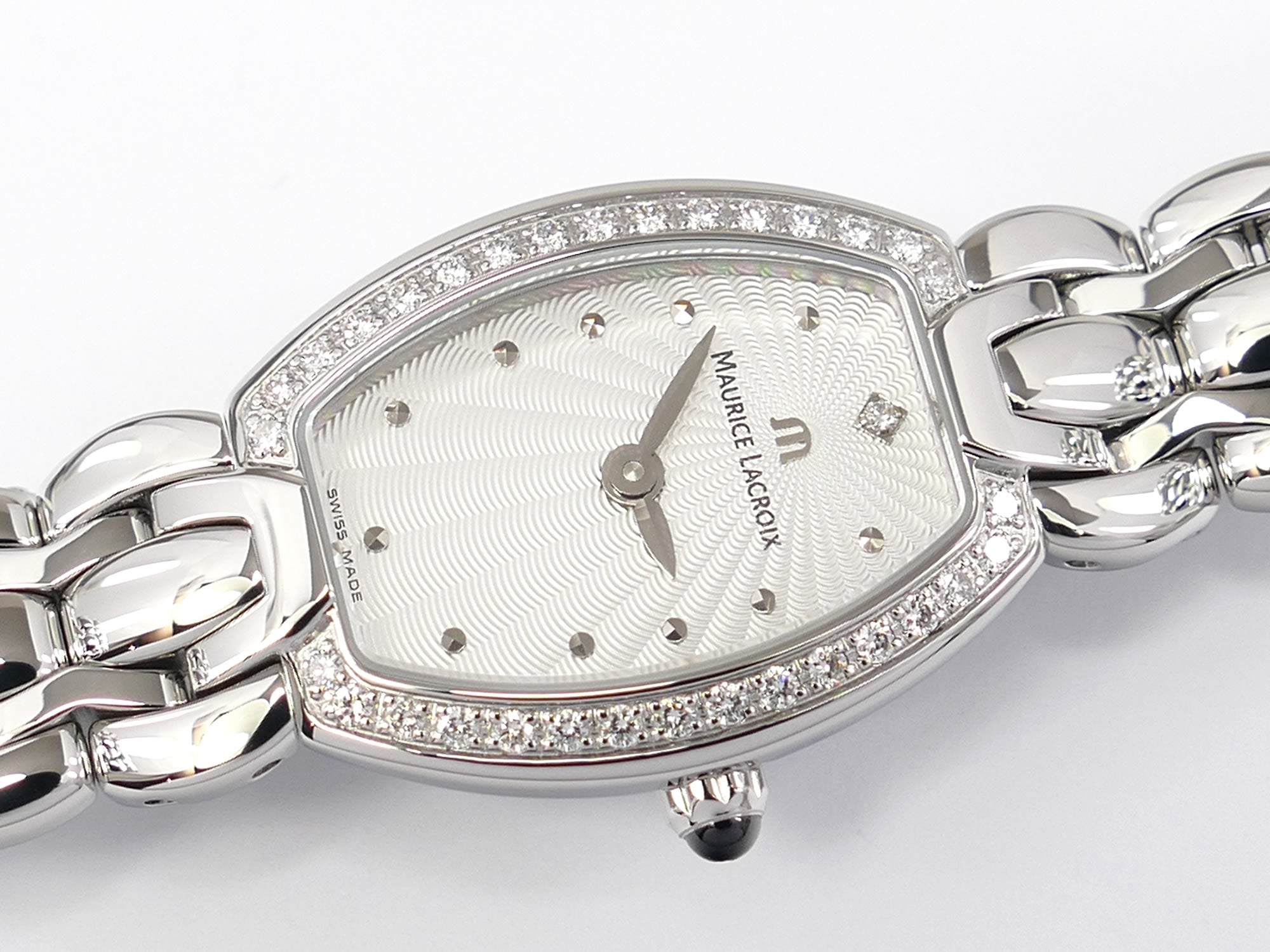 Maurice Lacroix Selena Silver Dial 33 Diamonds Tonneau SE4012-SD502-150