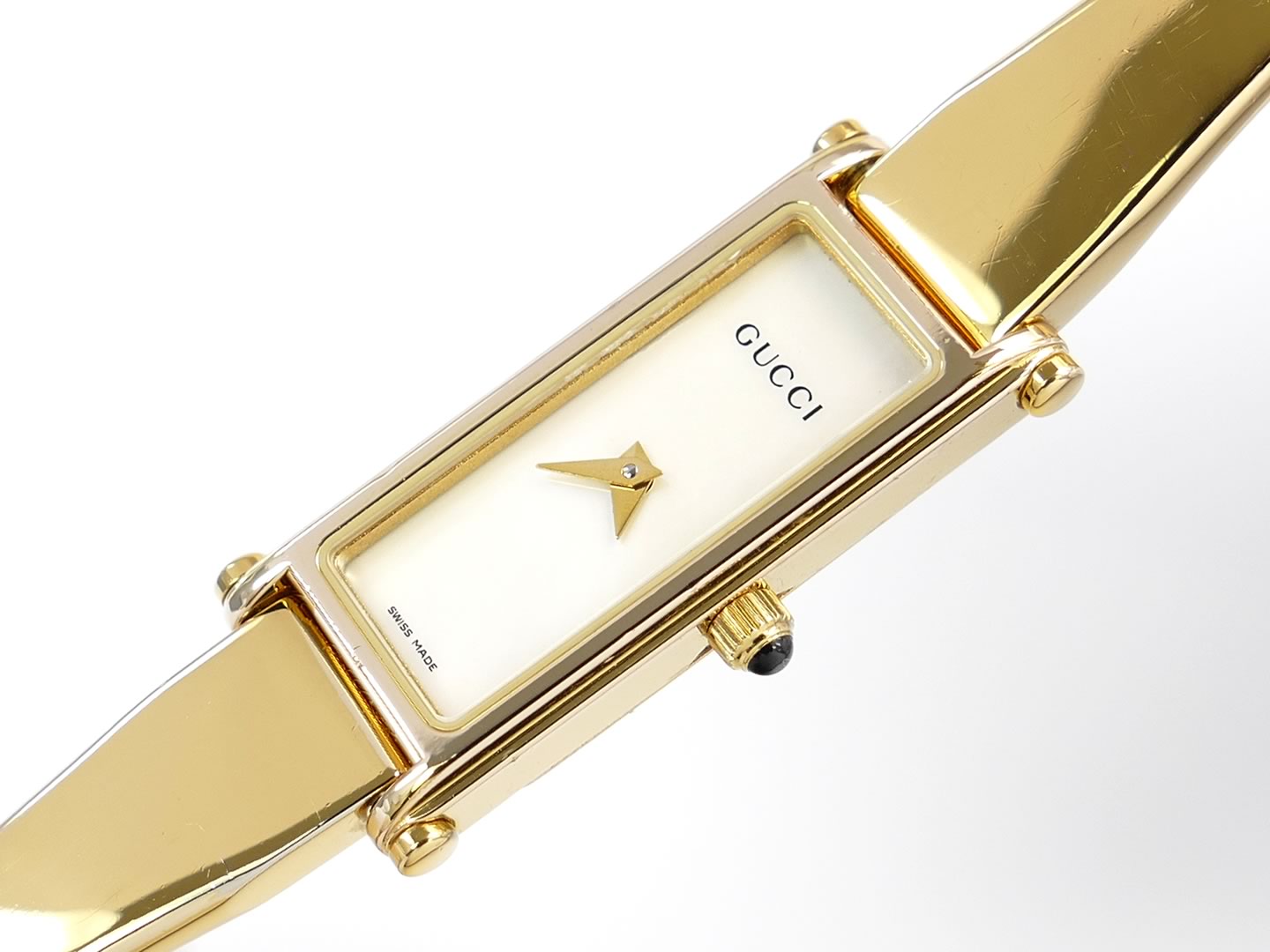 Gucci 1500 L White on 18k Gold Bangle rectangular face