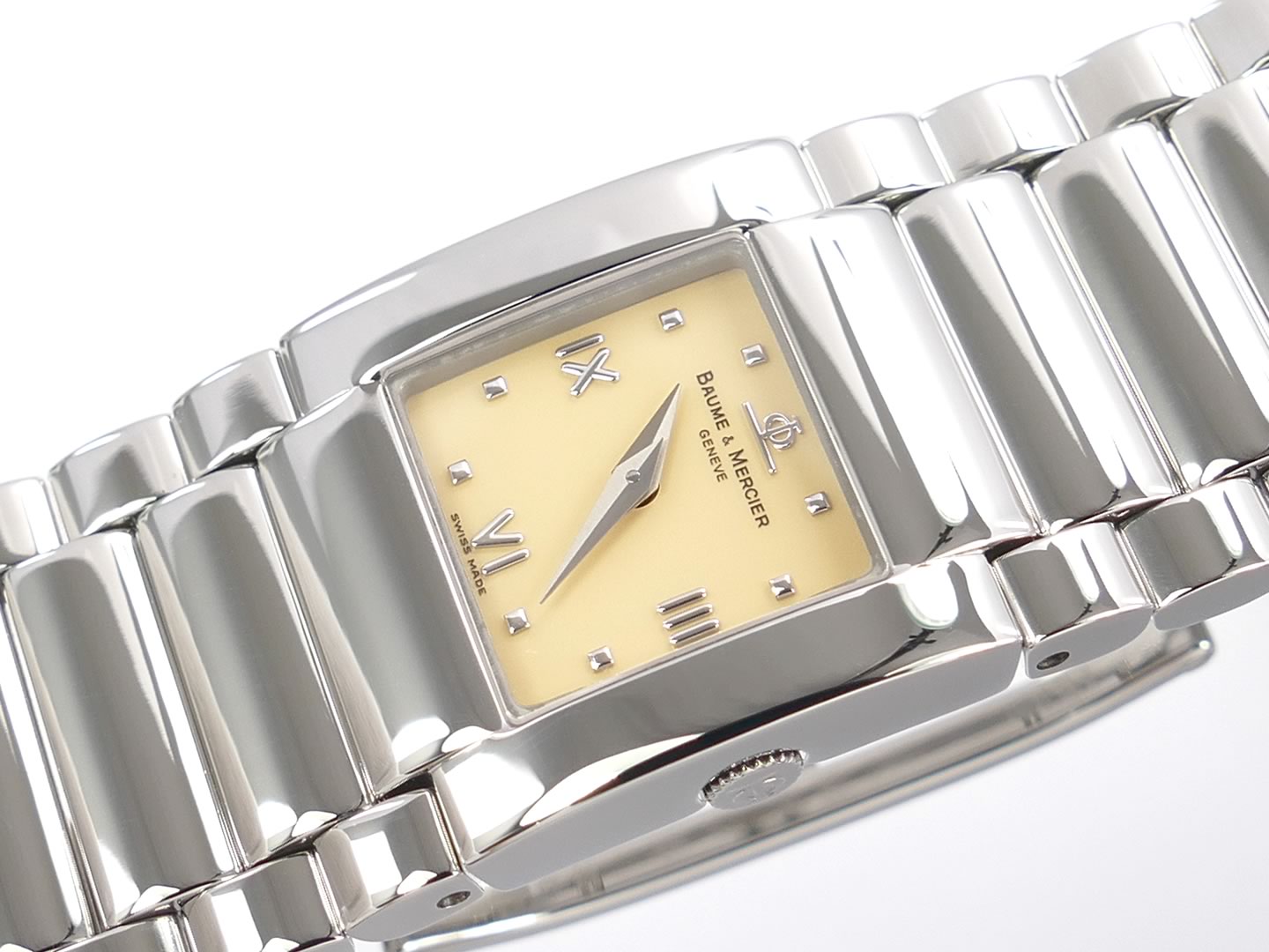 Baume & Mercier Catwalk MV045219 Roman Numeral markers