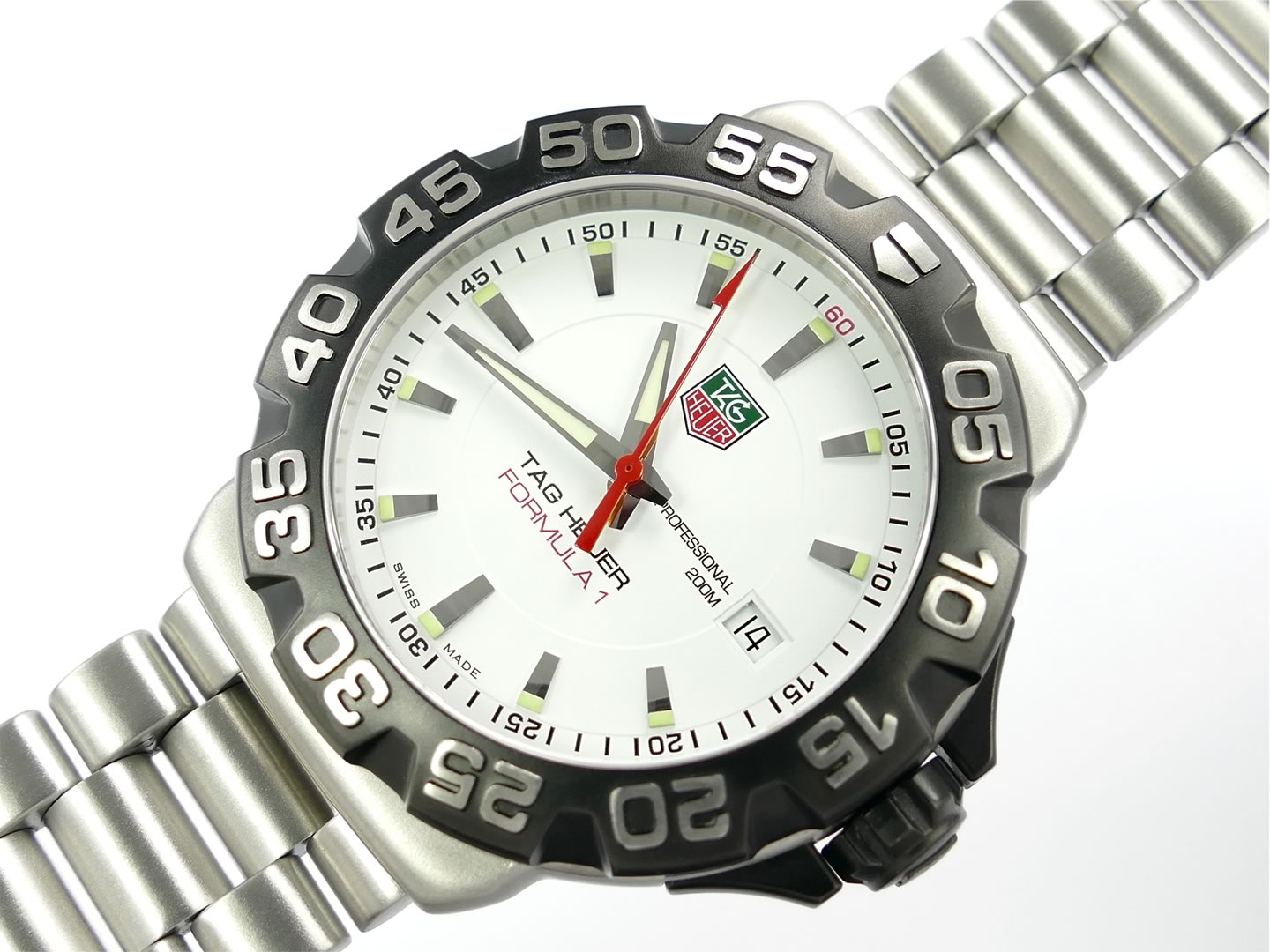 TAG Heuer Formula 1 White Dial WAH1111.BA0850 with date