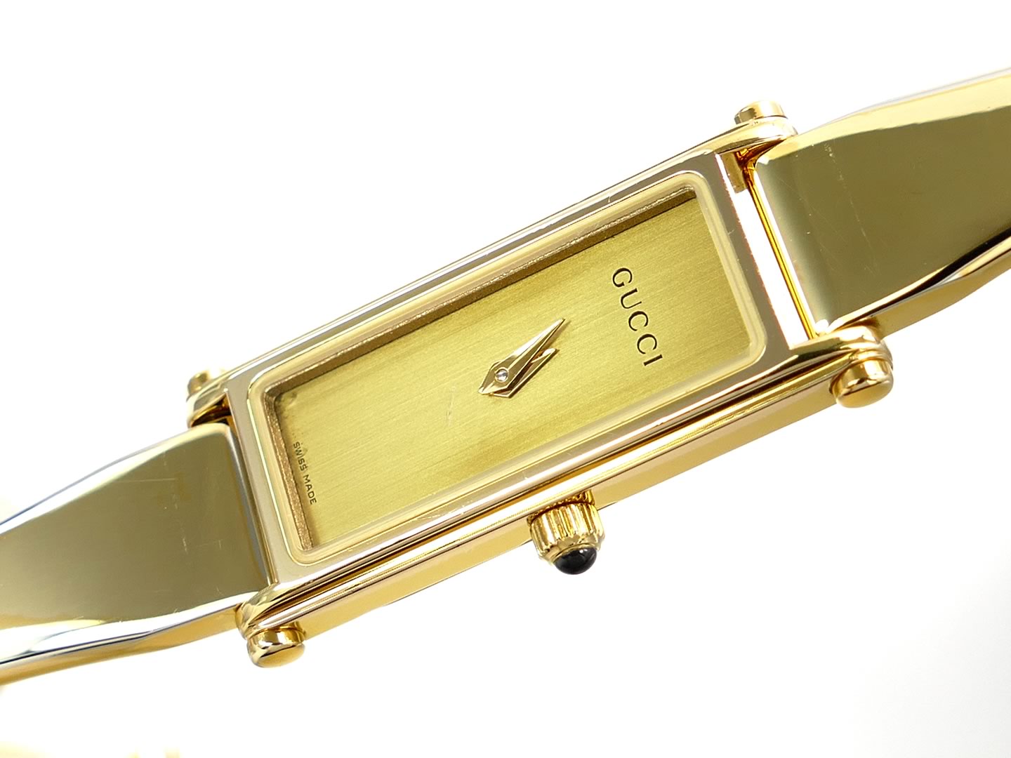 Gucci 1500L Champagne Rectangular Dial 