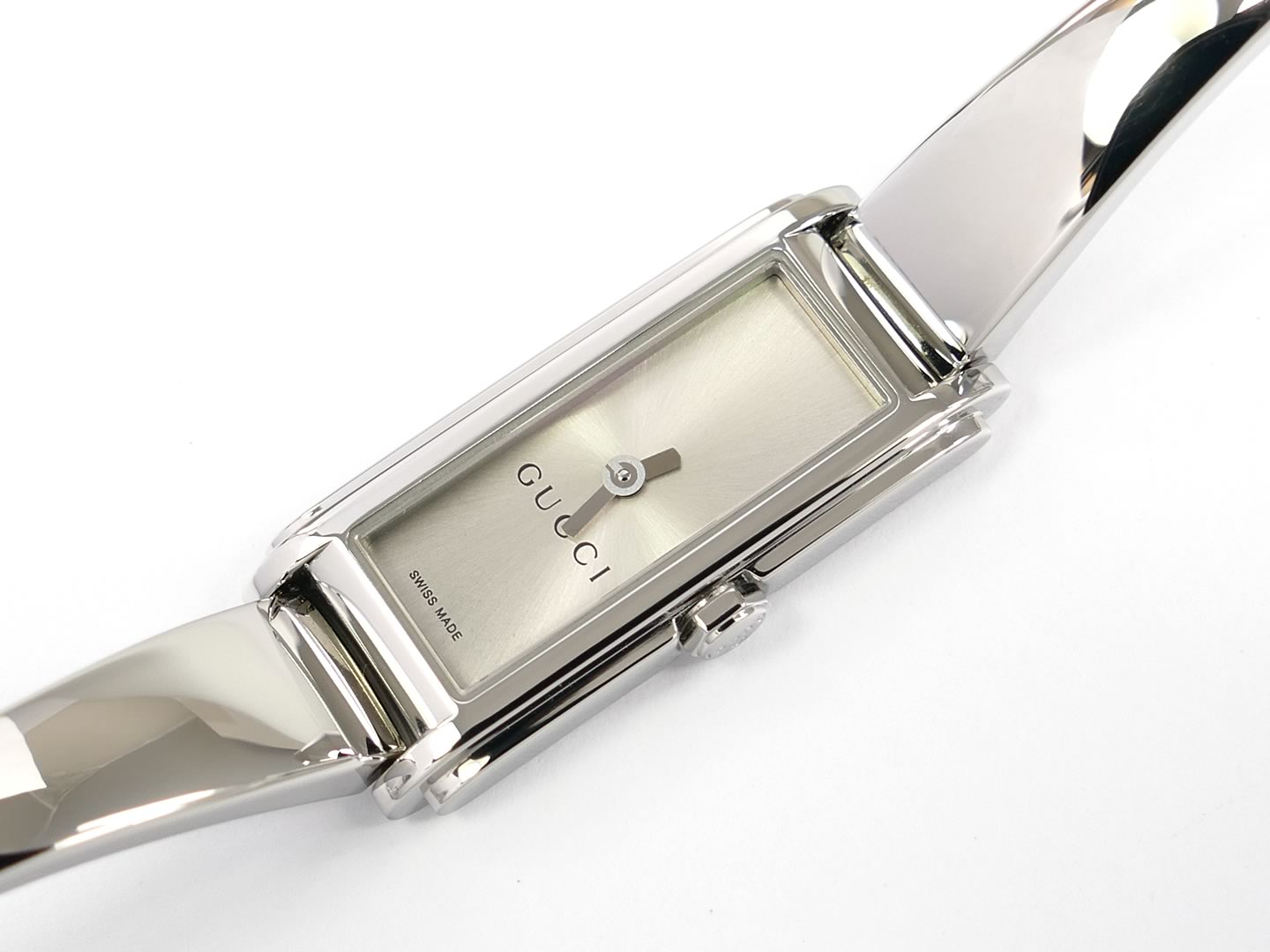 Gucci G-Line 109 Silver YA109523 rectangular case