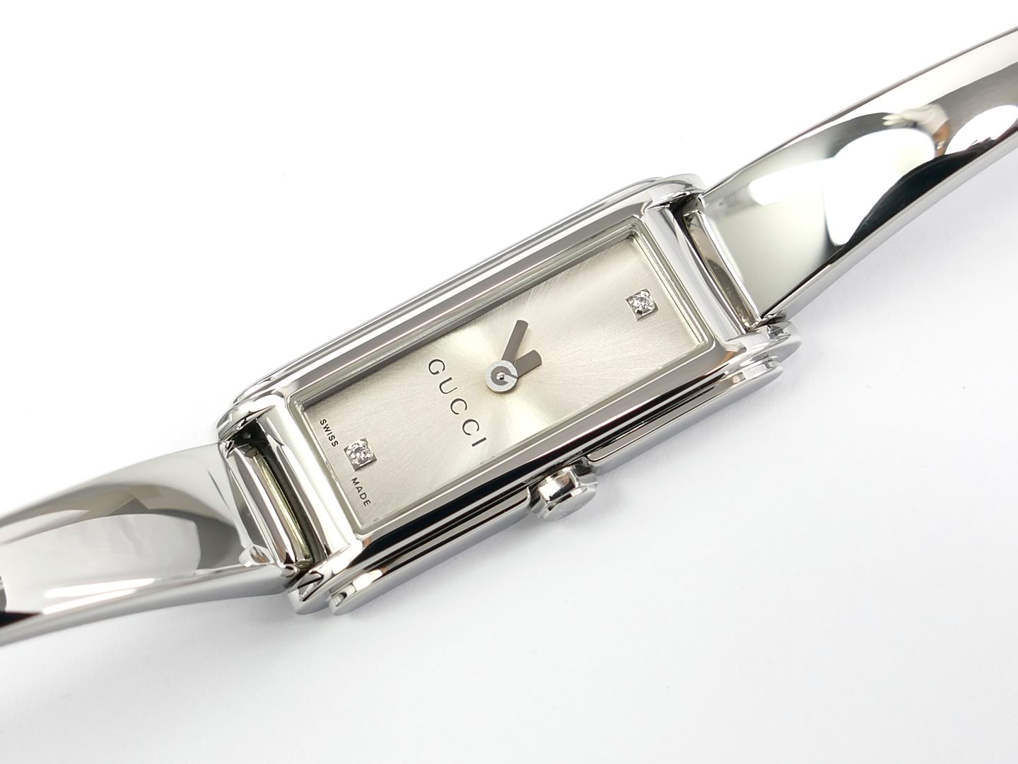 Gucci G-Line 109 Silver Sunburst Diamond Rectangular Dial YA109519