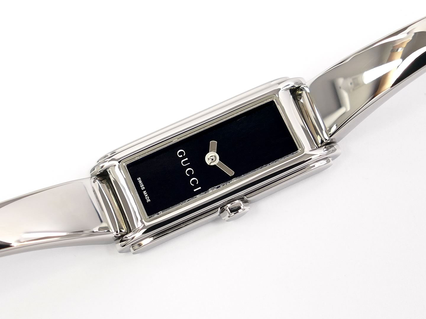 Gucci G-Line Black Rectangular Dial YA109522