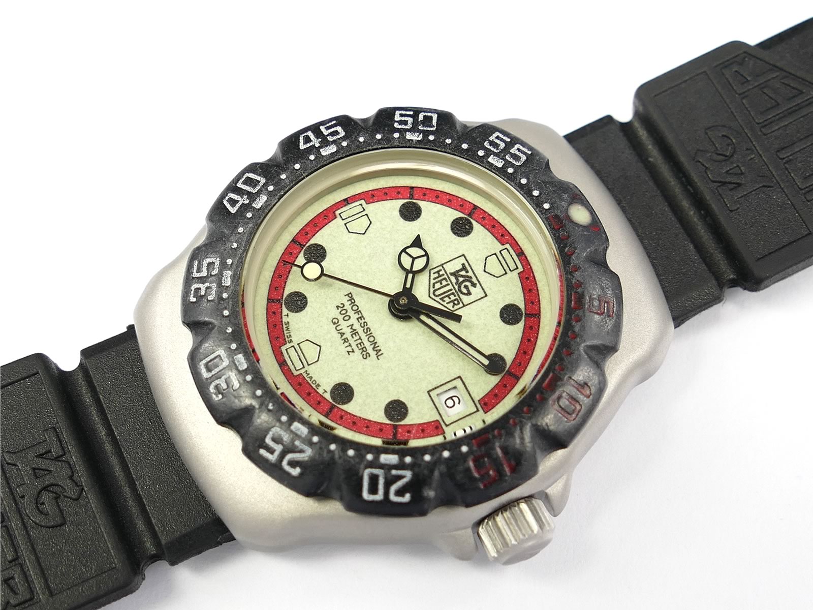 TAG Heuer Formula 1 Luminous Dial 371.508 F1 Red border