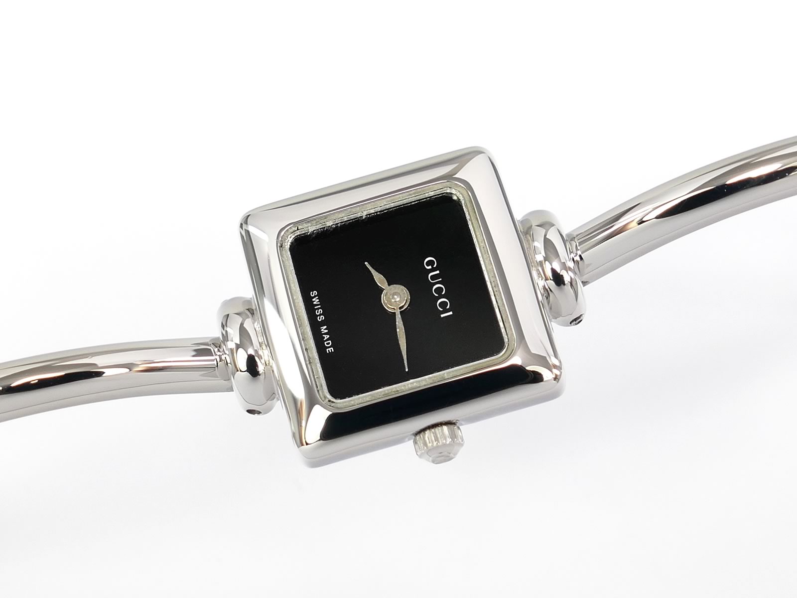 Gucci 1900L Square Black Dial Quartz Bangle Watch