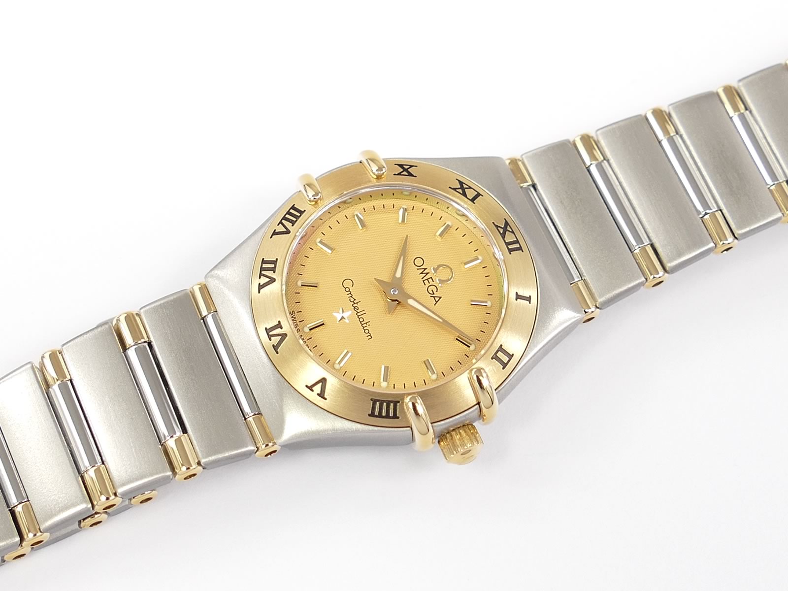 Omega Constellation Champagne 1362.10.00 Solid 18k Gold accents